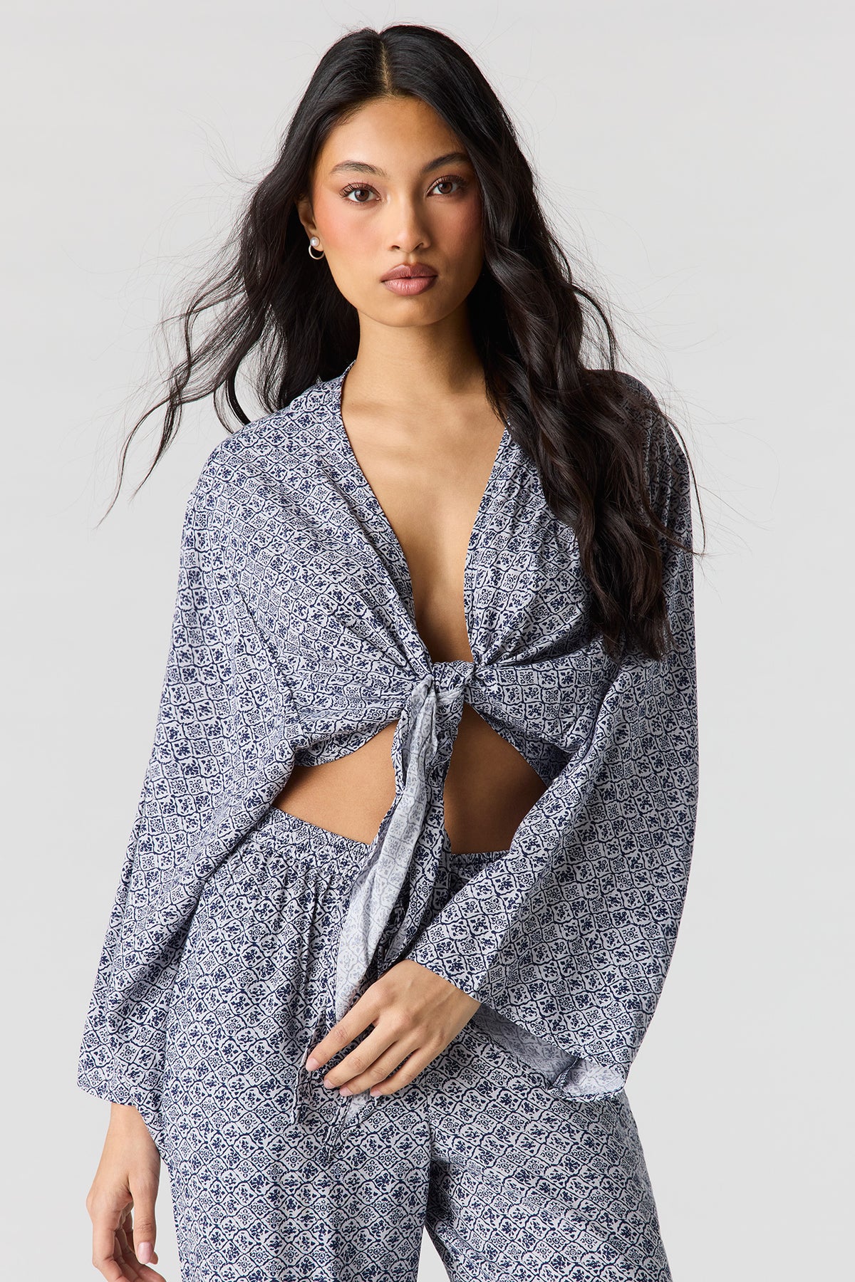 Flowy Tie Front Shrug - Navy