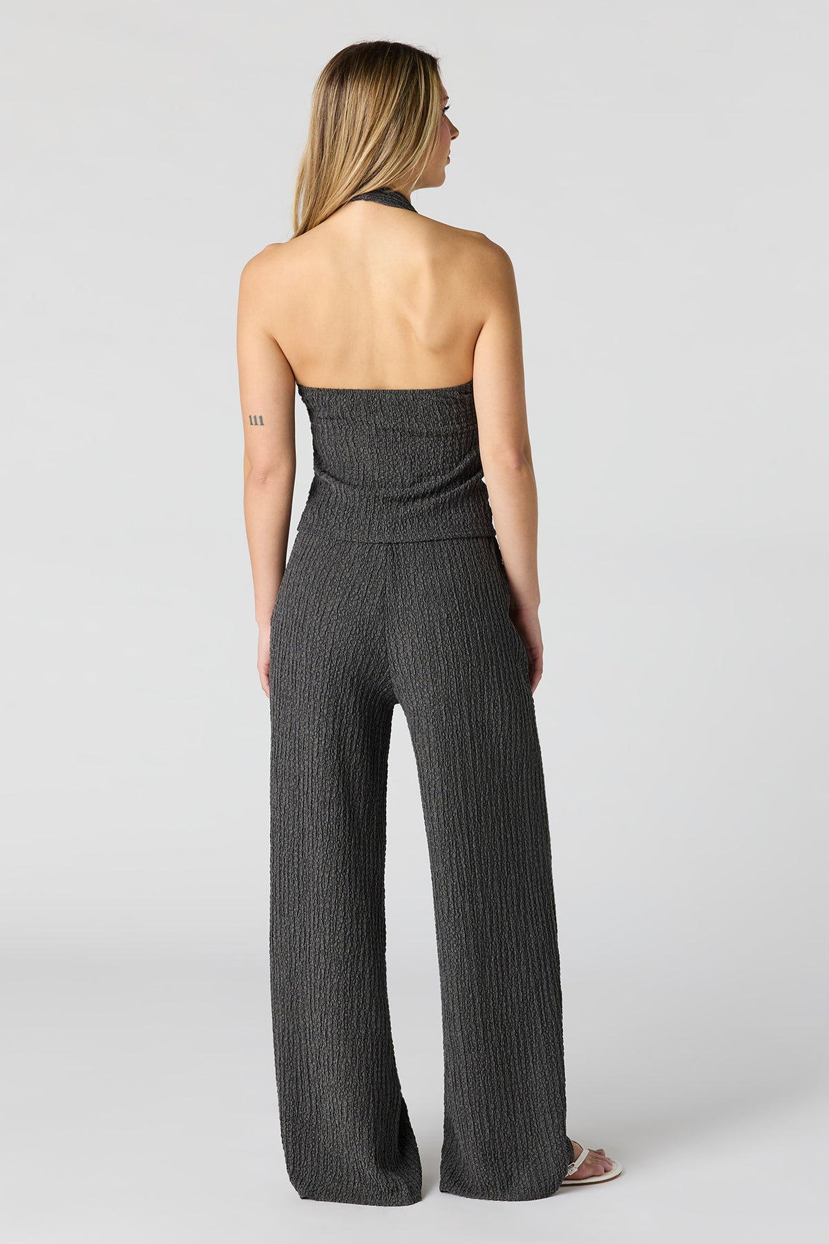 Vue alternative 3. Pantalon texturé