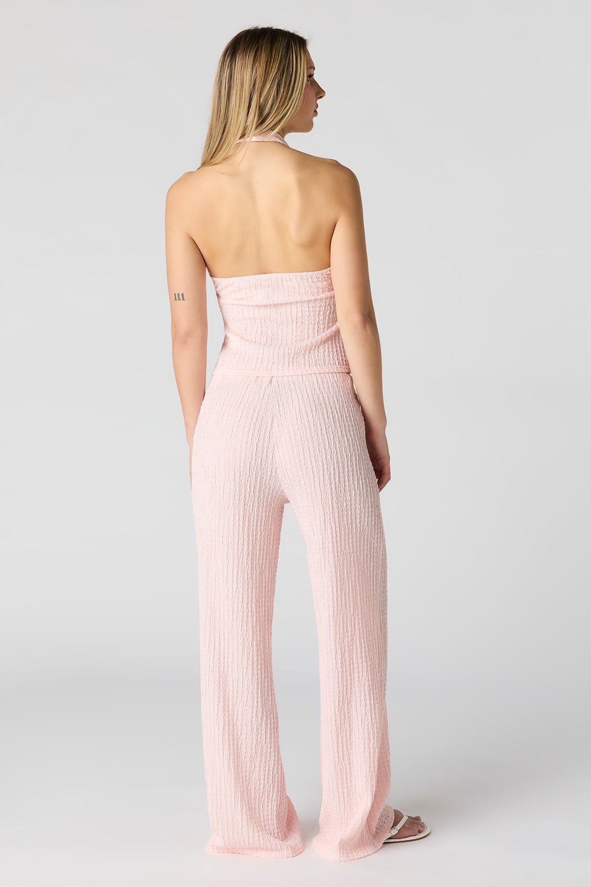Vue alternative 9. Pantalon texturé