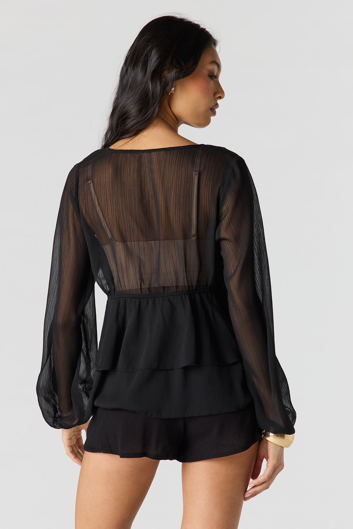 Vue alternative 2. Short texturé à taille coulissante