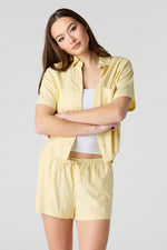 Jaune pâle