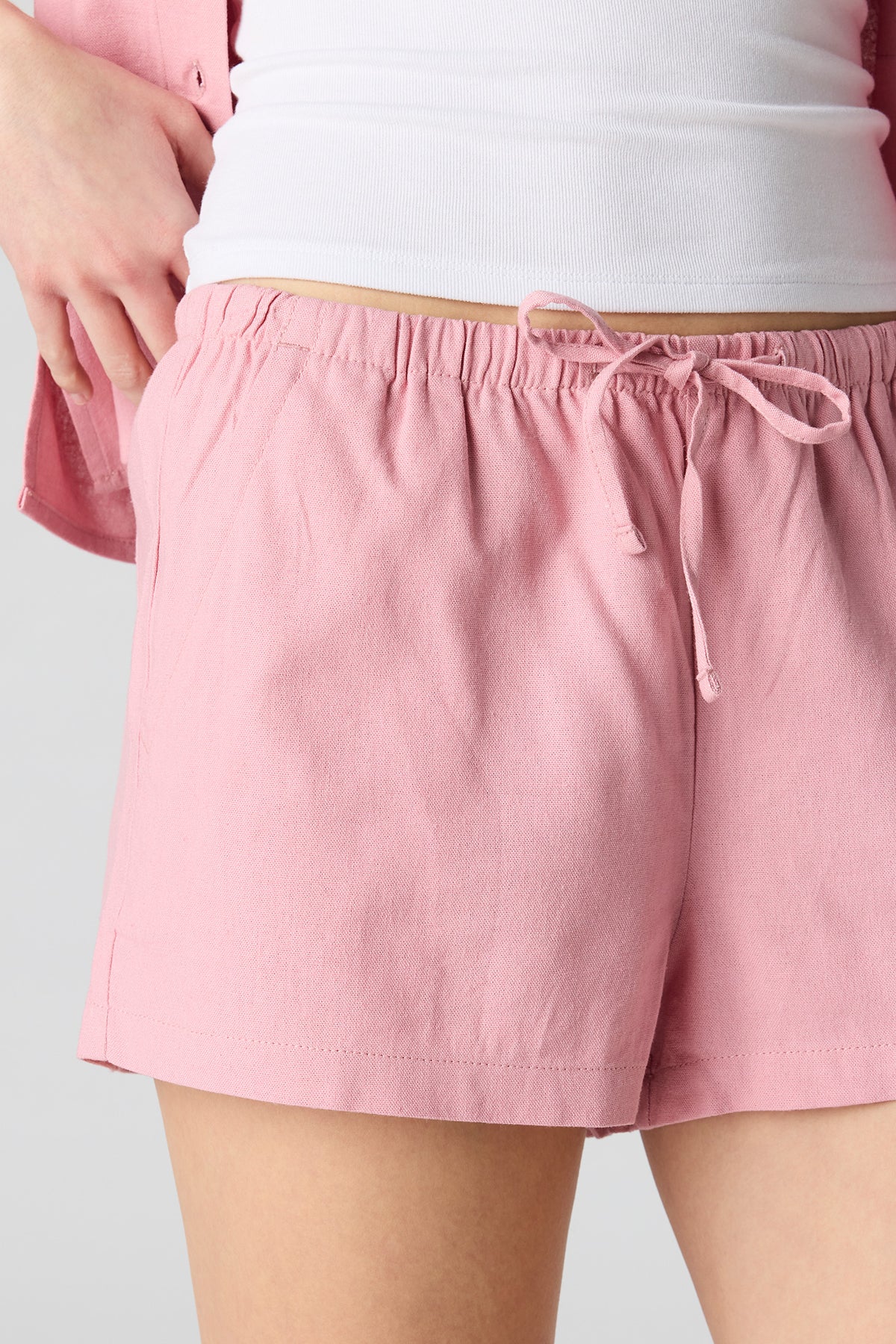 Vue alternative 4. Short en mélange de lin
