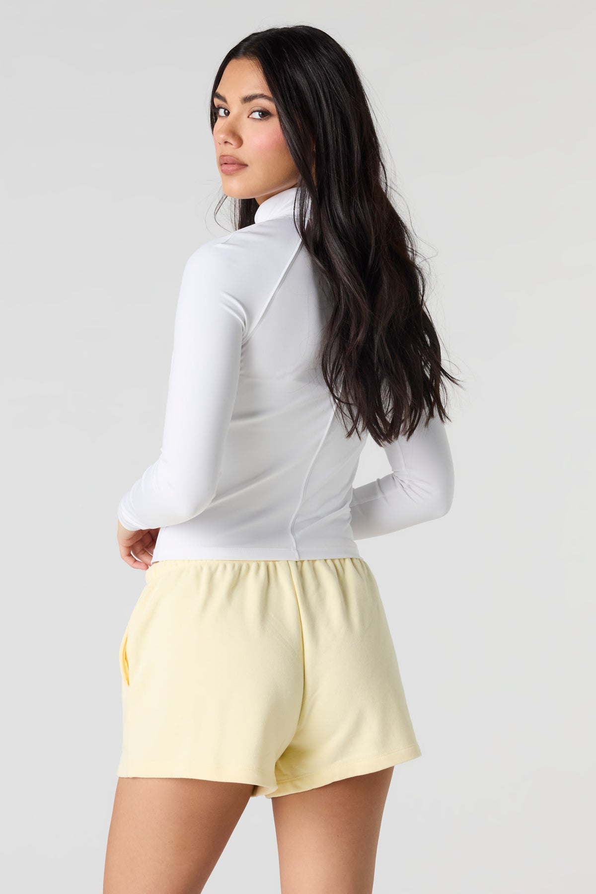 Vue alternative 2. Shortie en molleton ratine de luxe