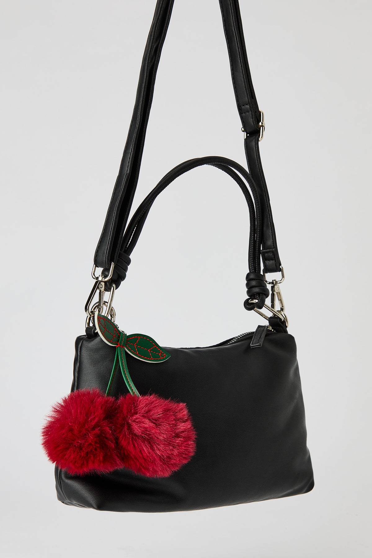 Vue alternative 2. Sac à main noué avec porte-clés