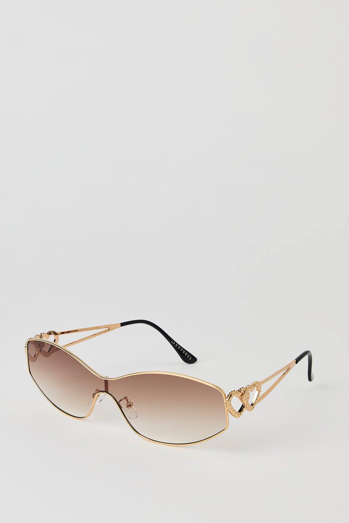 Vue alternative 2. Lunettes de soleil double coeur
