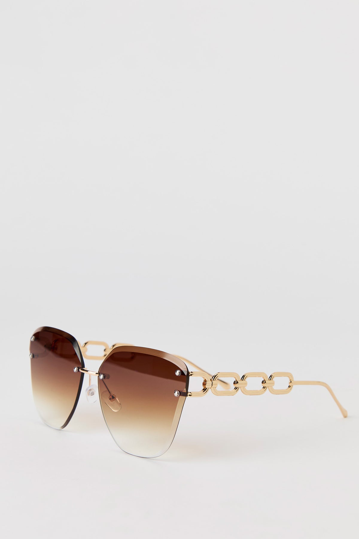 Vue alternative 2. Lunettes de soleil oeil de chat avec chaîne