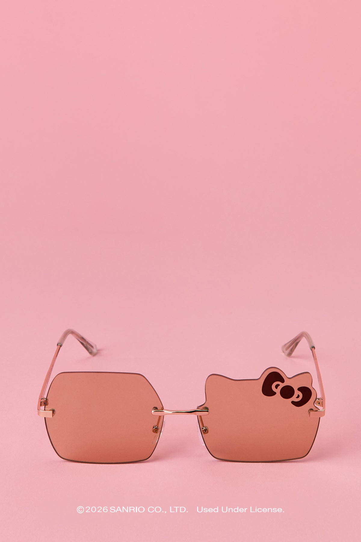 Vue alternative 2. Ensemble de lunettes de soleil sans monture Hello Kitty®
