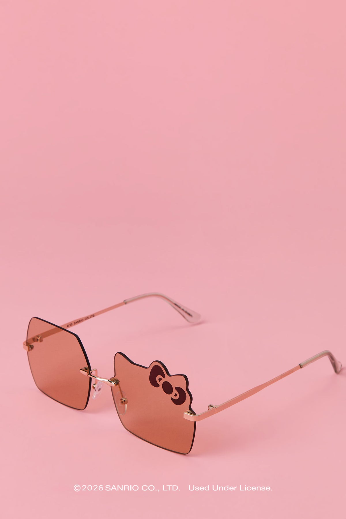 Vue alternative 3. Ensemble de lunettes de soleil sans monture Hello Kitty®