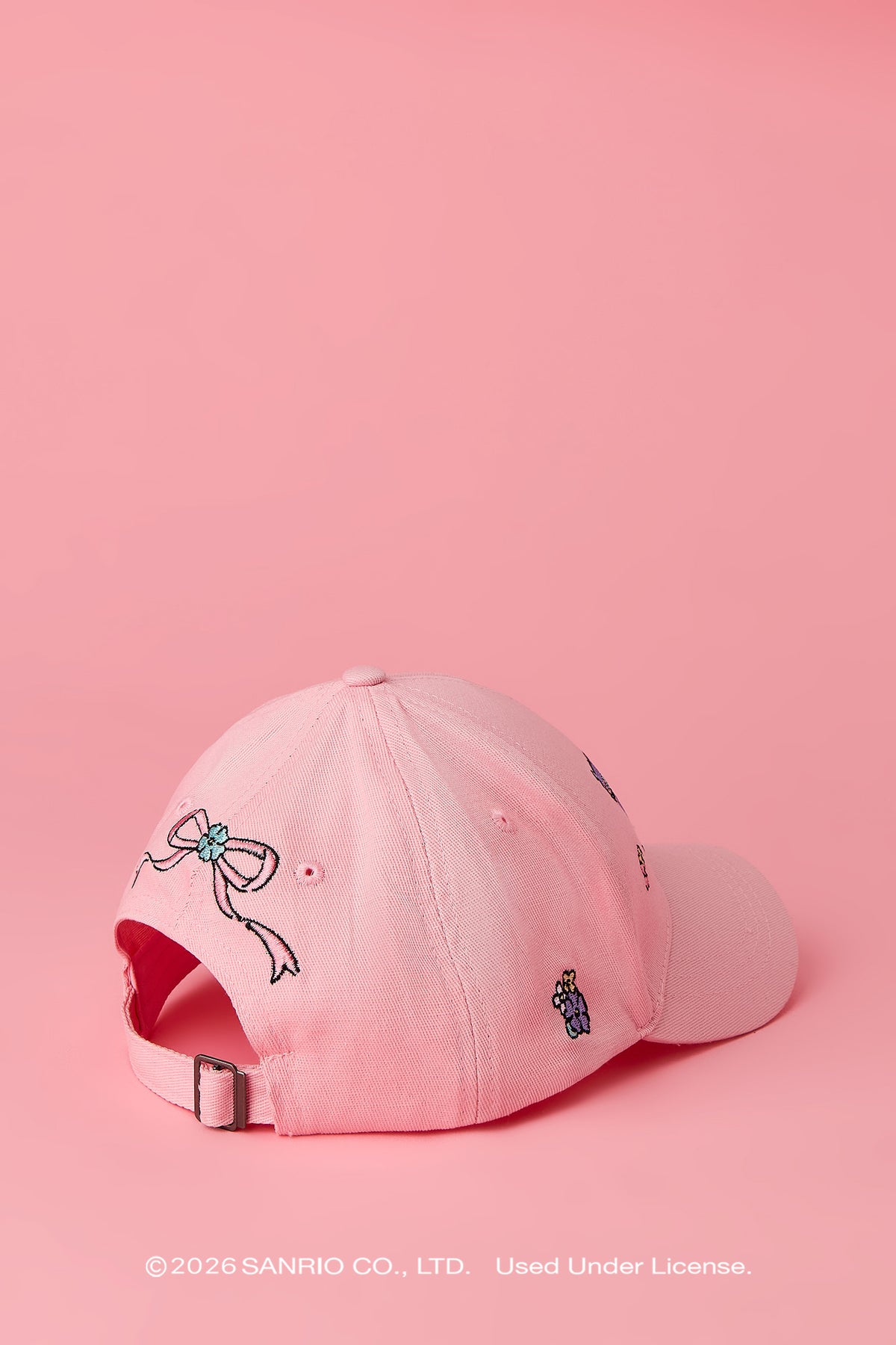 Vue alternative 3. Casquette avec motif brodé Kuromi & My Melody