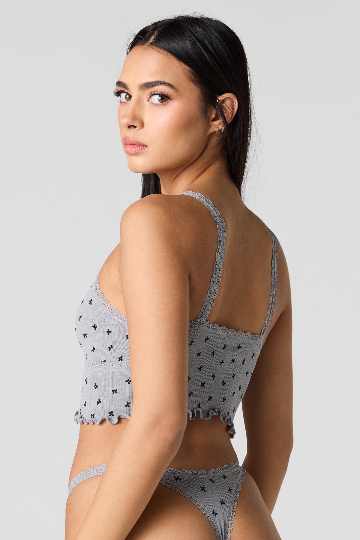 Vue alternative 3. Ensemble avec débardeur côtelé sans couture et tanga