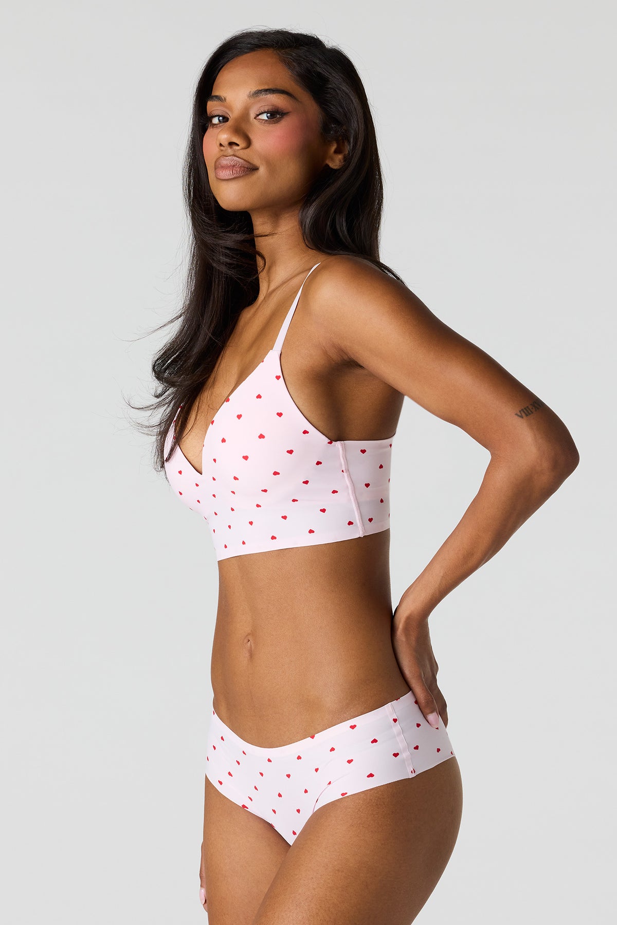 Vue alternative 2. Culotte Cheeky No-Show (paquet de 3)