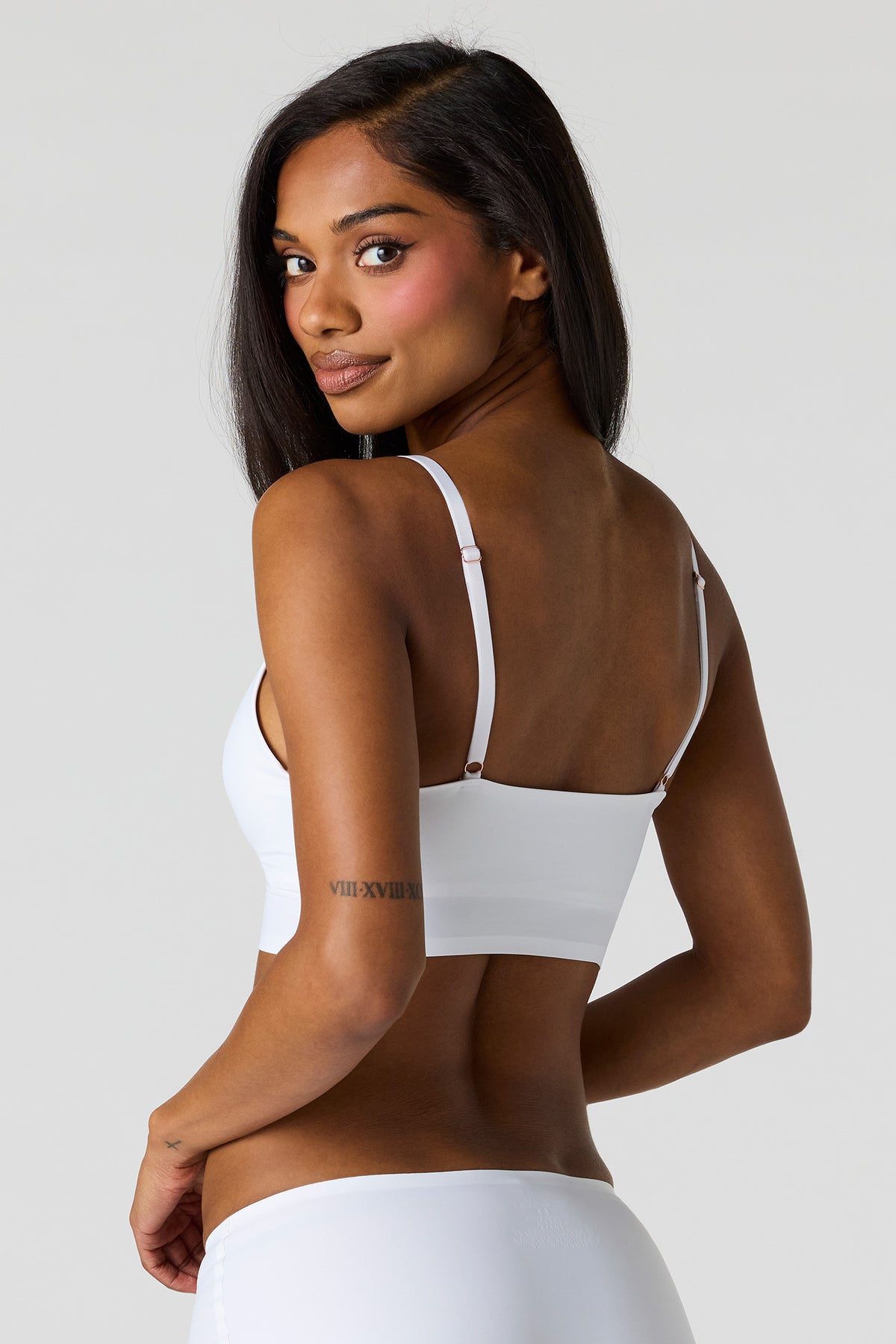 Vue alternative 3. Soutien-gorge camisole No-Show
