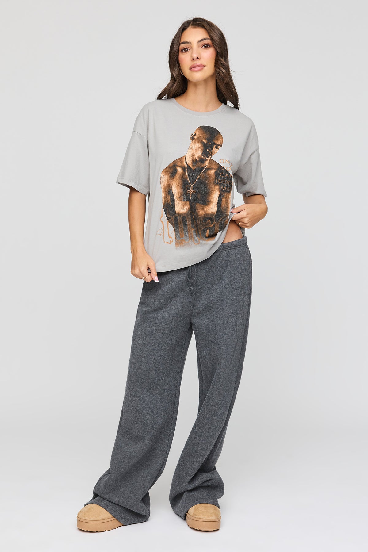 Alt View 3. Tupac Graphic Boyfriend T-Shirt - Black