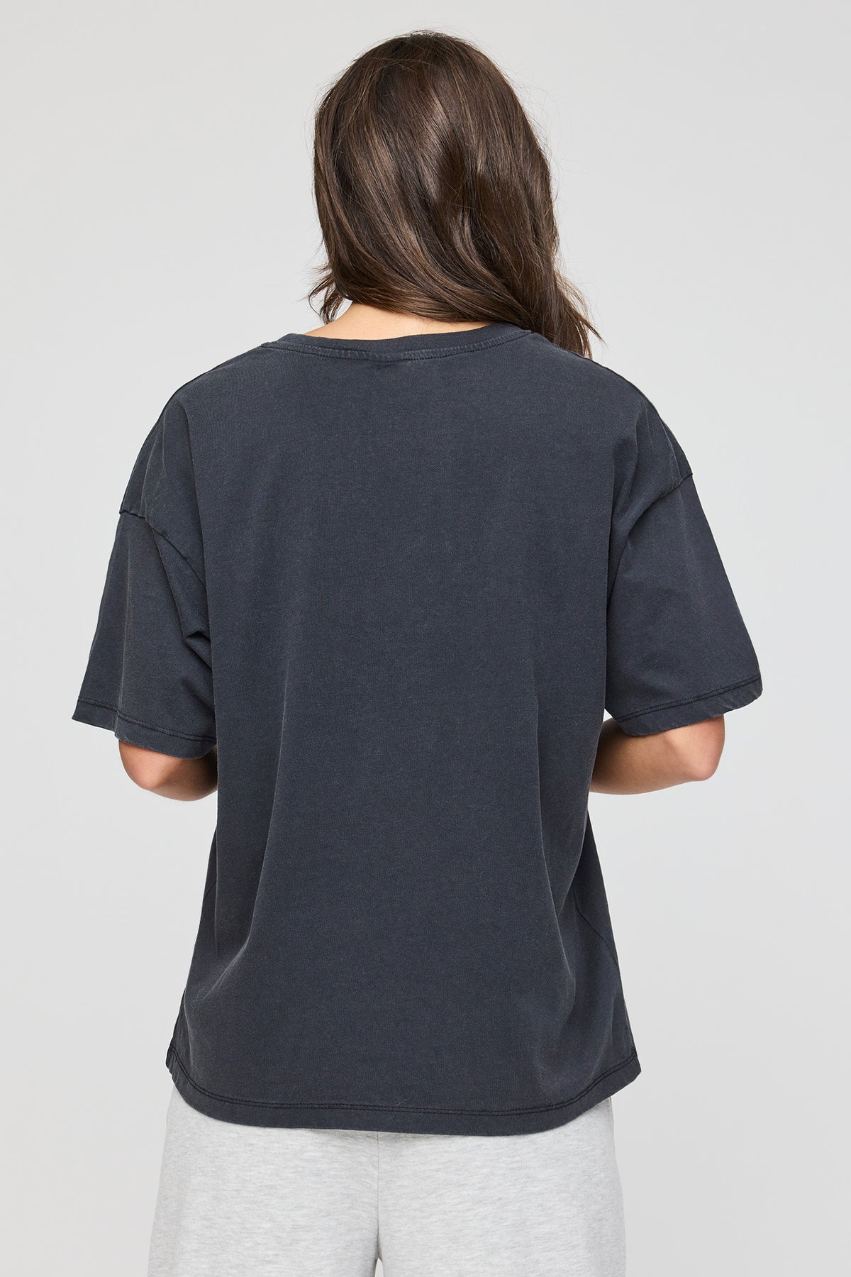 Vue alternative 2. T-shirt de coupe garçonne à imprimé BLACKPINK