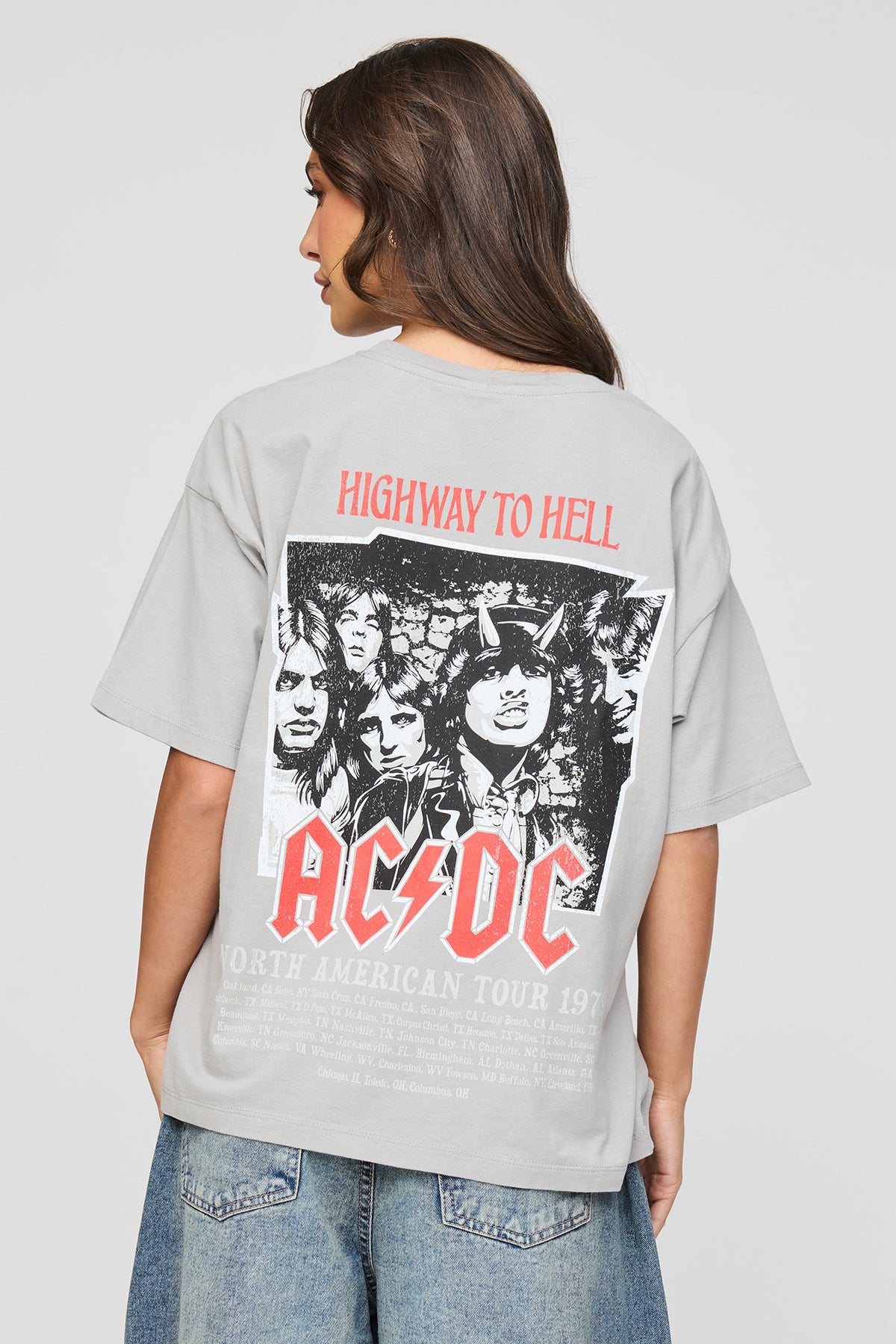 T-shirt de coupe garçonne à imprimé AC/DC