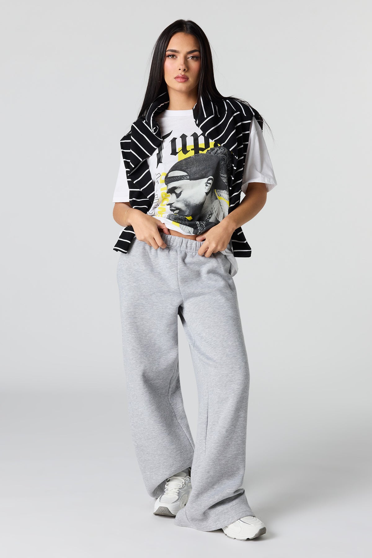 Alt View 3. Tupac Graphic Boyfriend T-Shirt - Off White