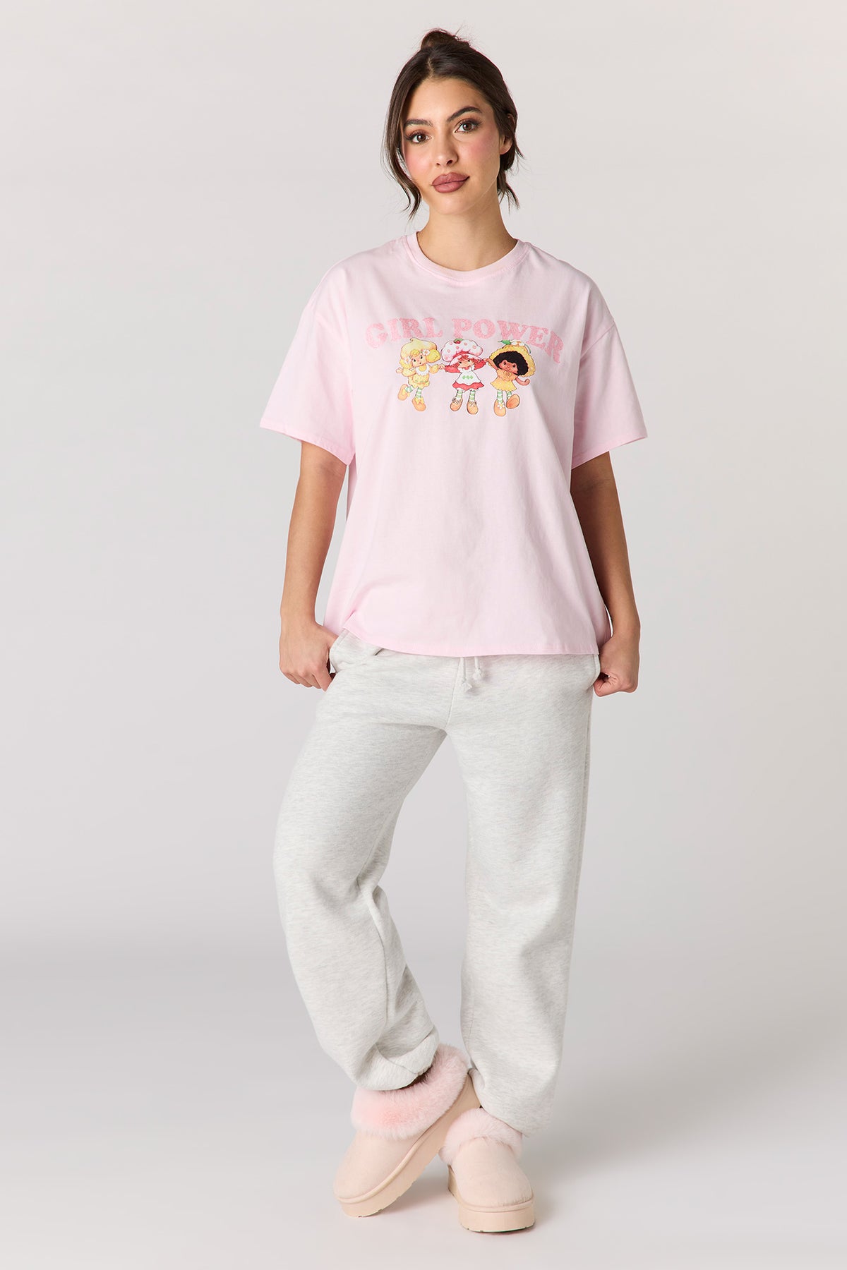 Vue alternative 3. T-shirt en coton lourd luxueux avec imprimé Strawberry Shortcake