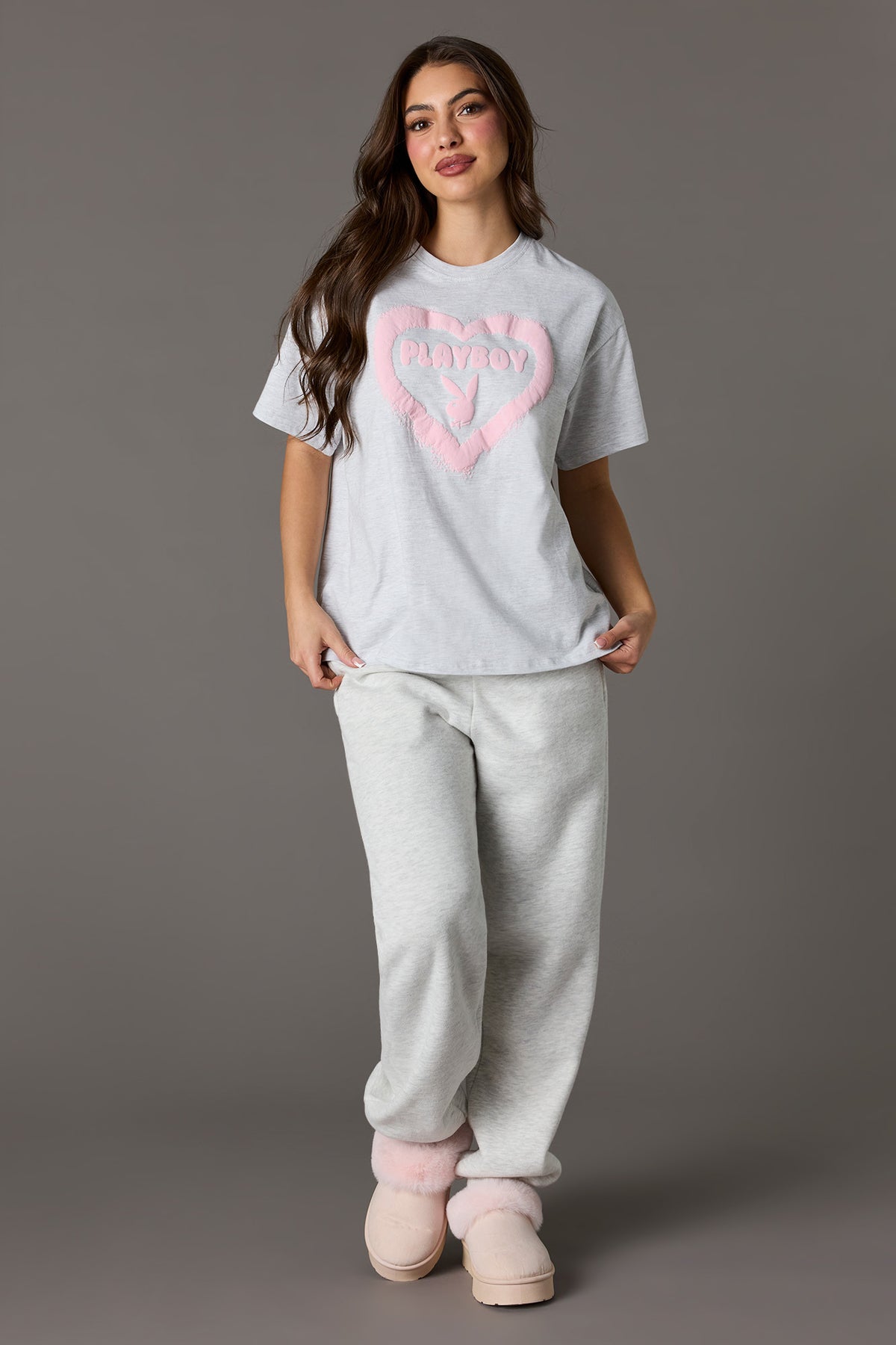 Vue alternative 3. T-shirt en coton lourd luxueux avec imprimé Playboy en relief