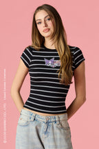 T-shirt côtelé classique avec motif bordé Kuromi™ & My Melody™