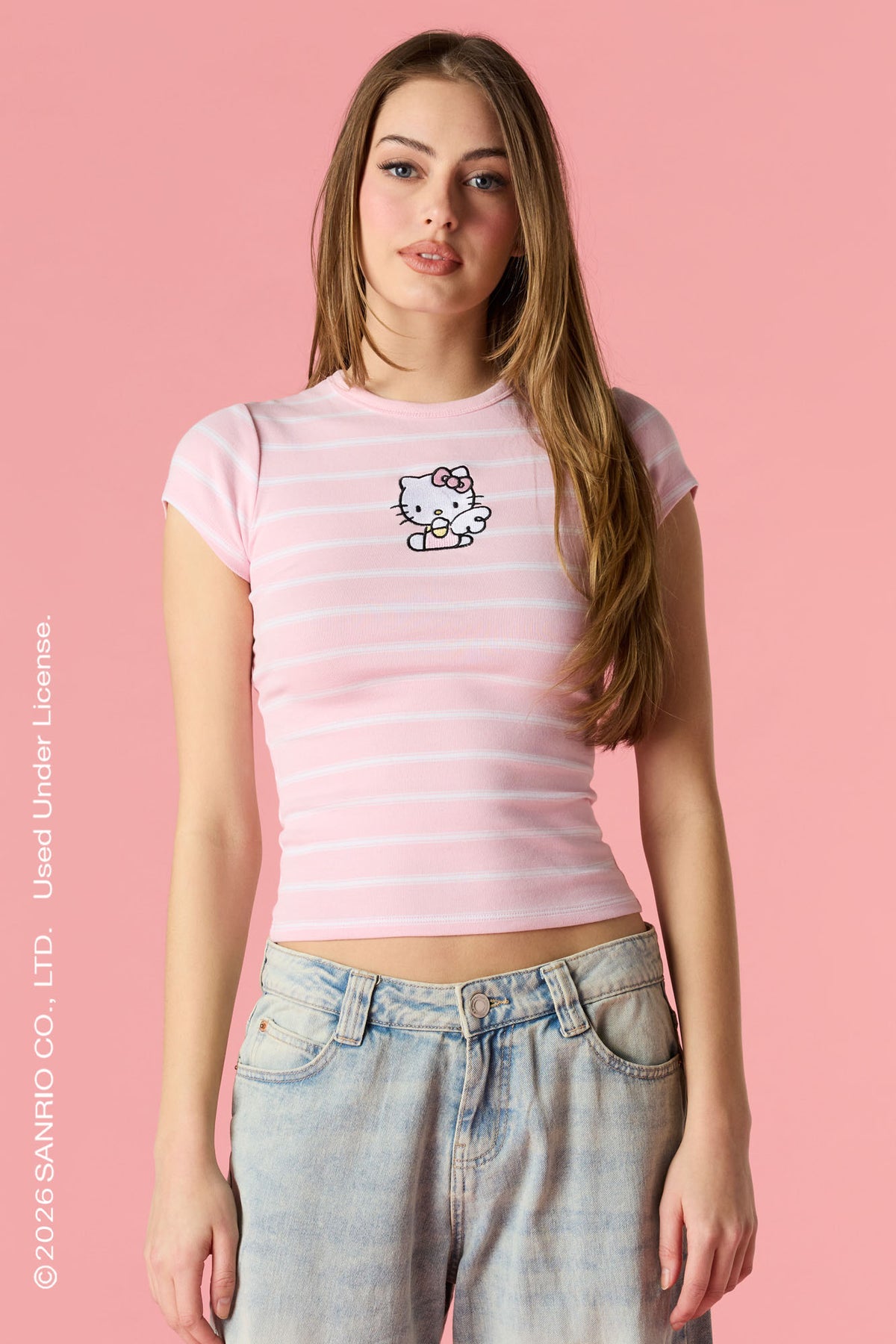 T-shirt côtelé classique avec motif brodé Hello Kitty®