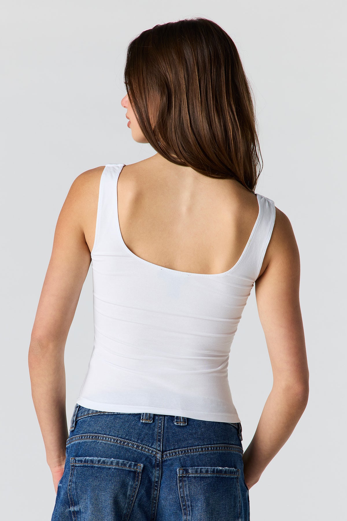 Vue alternative 11. Camisole douce Contour à col rond