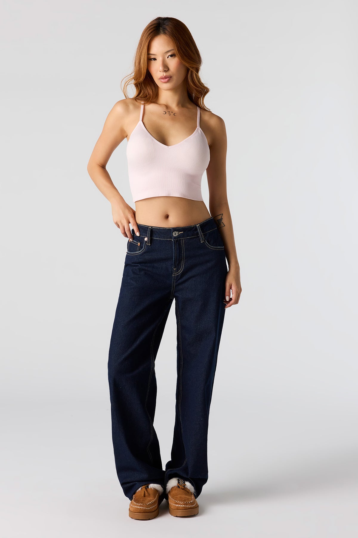 Vue alternative 3. Camisole côtelé courte sans couture avec soutien-gorge intégré