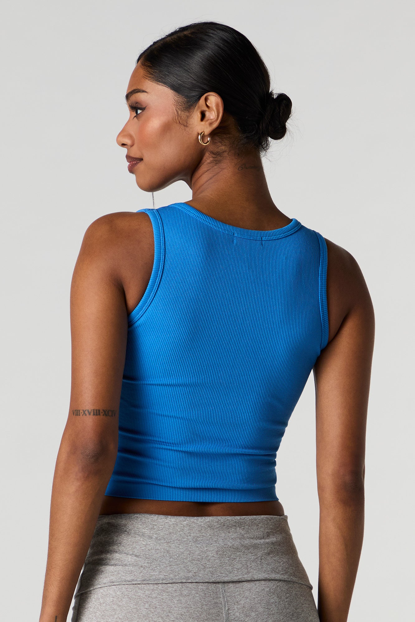 Seamless Ribbed Square Neck Tank with Built-In Cups – Urban