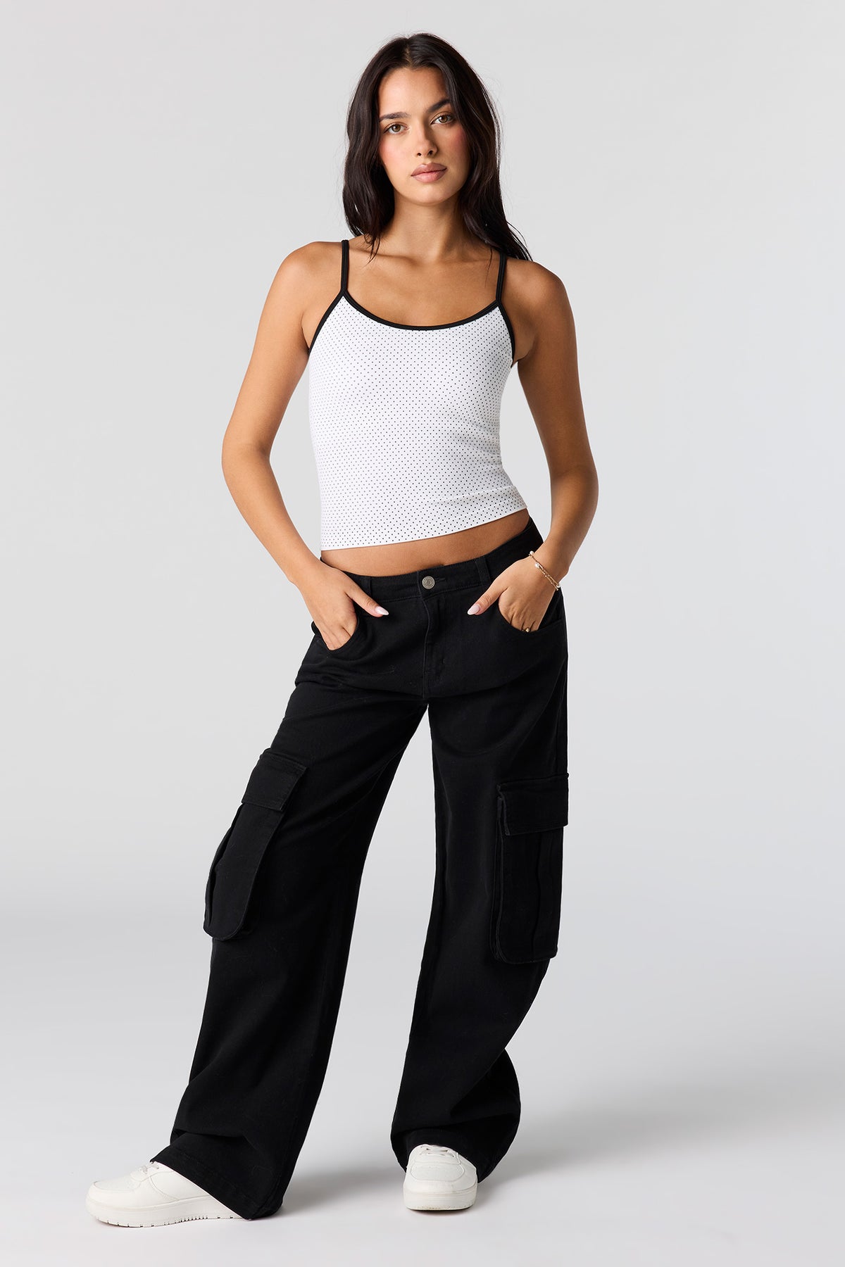 Vue alternative 3. Camisole côtelée sans couture contrastante
