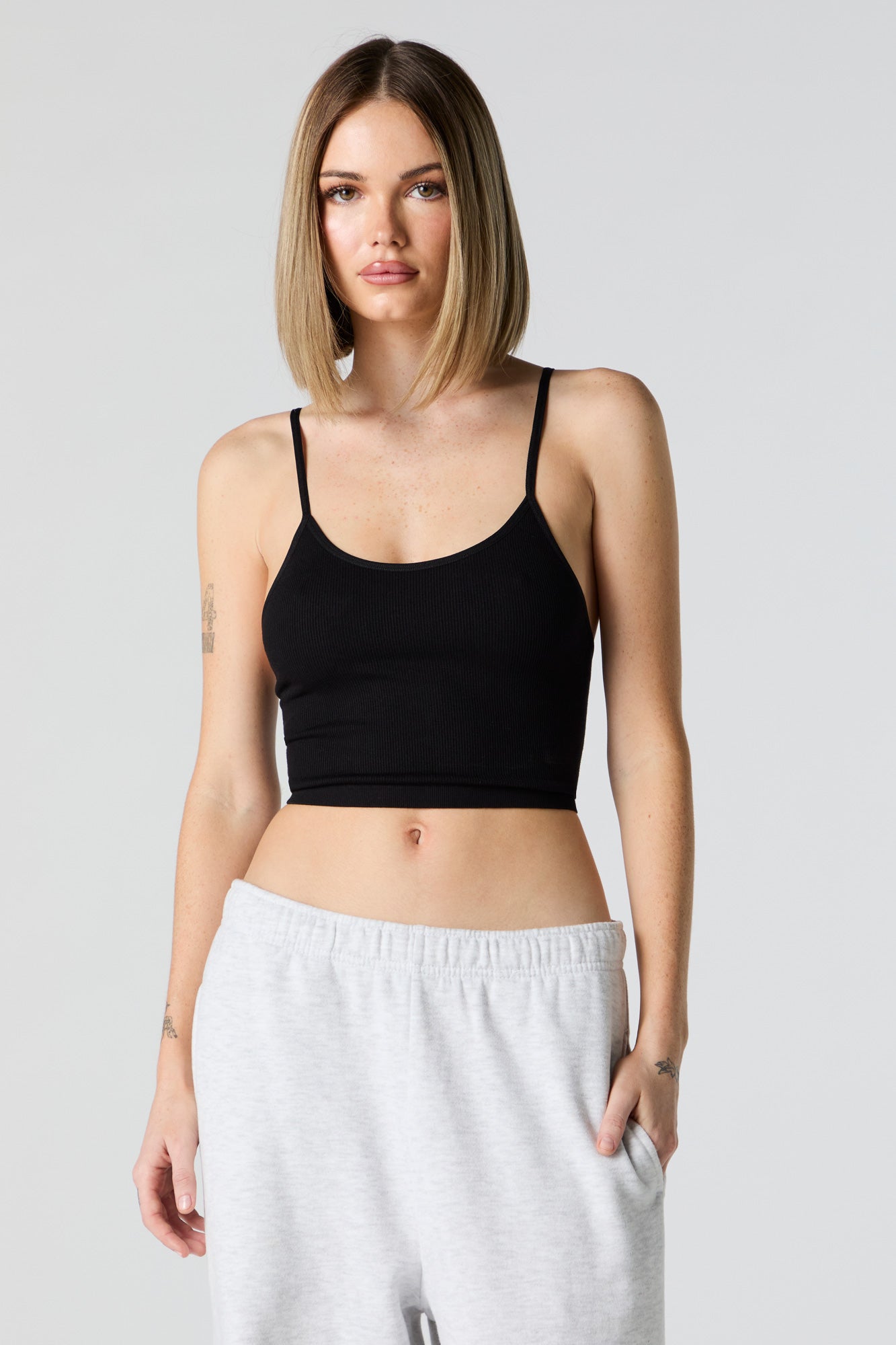 Seamless Ribbed Scoop Neck Cropped Cami