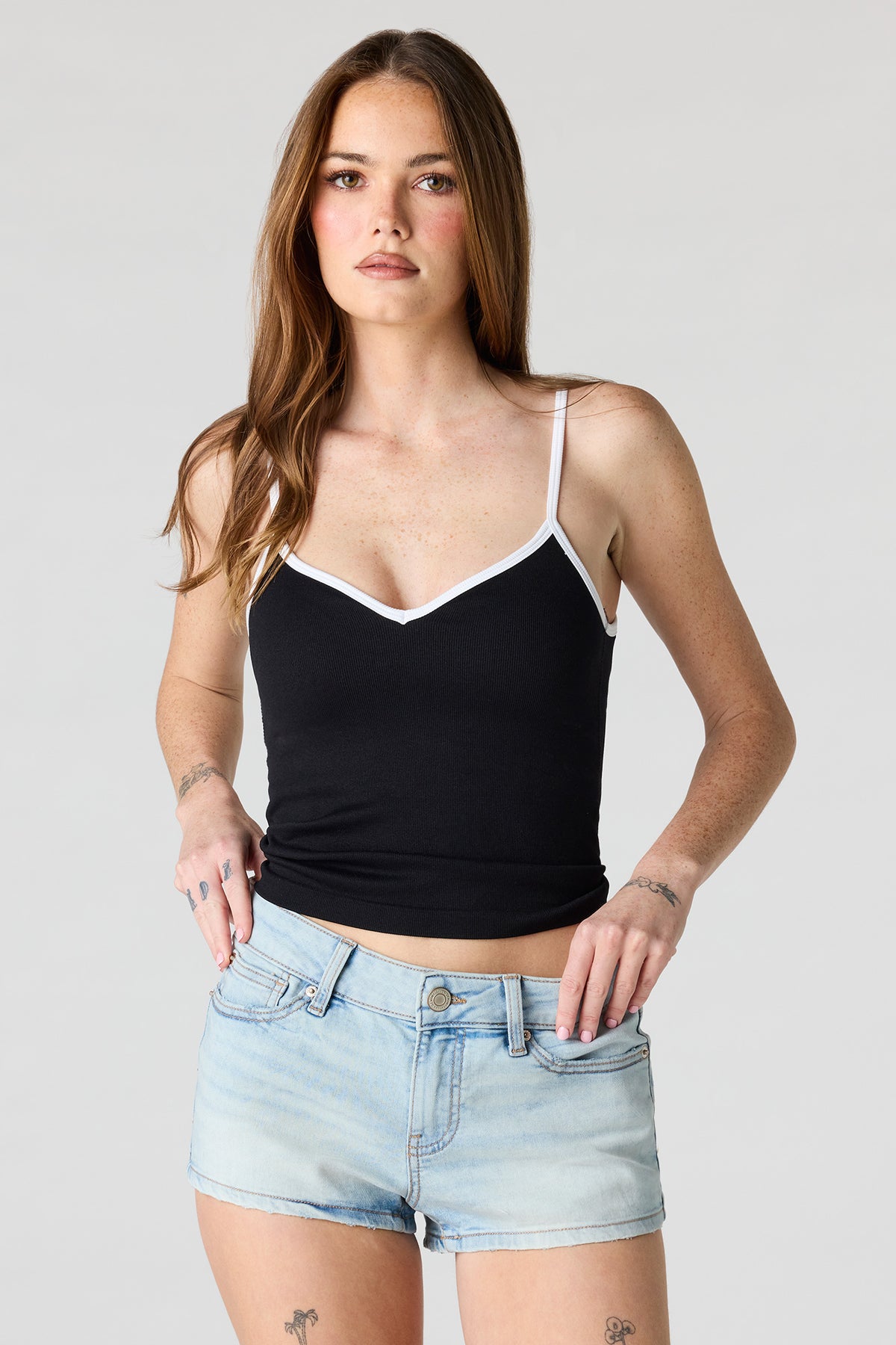 Braless Seamless Ribbed V-Neck Cami - Black