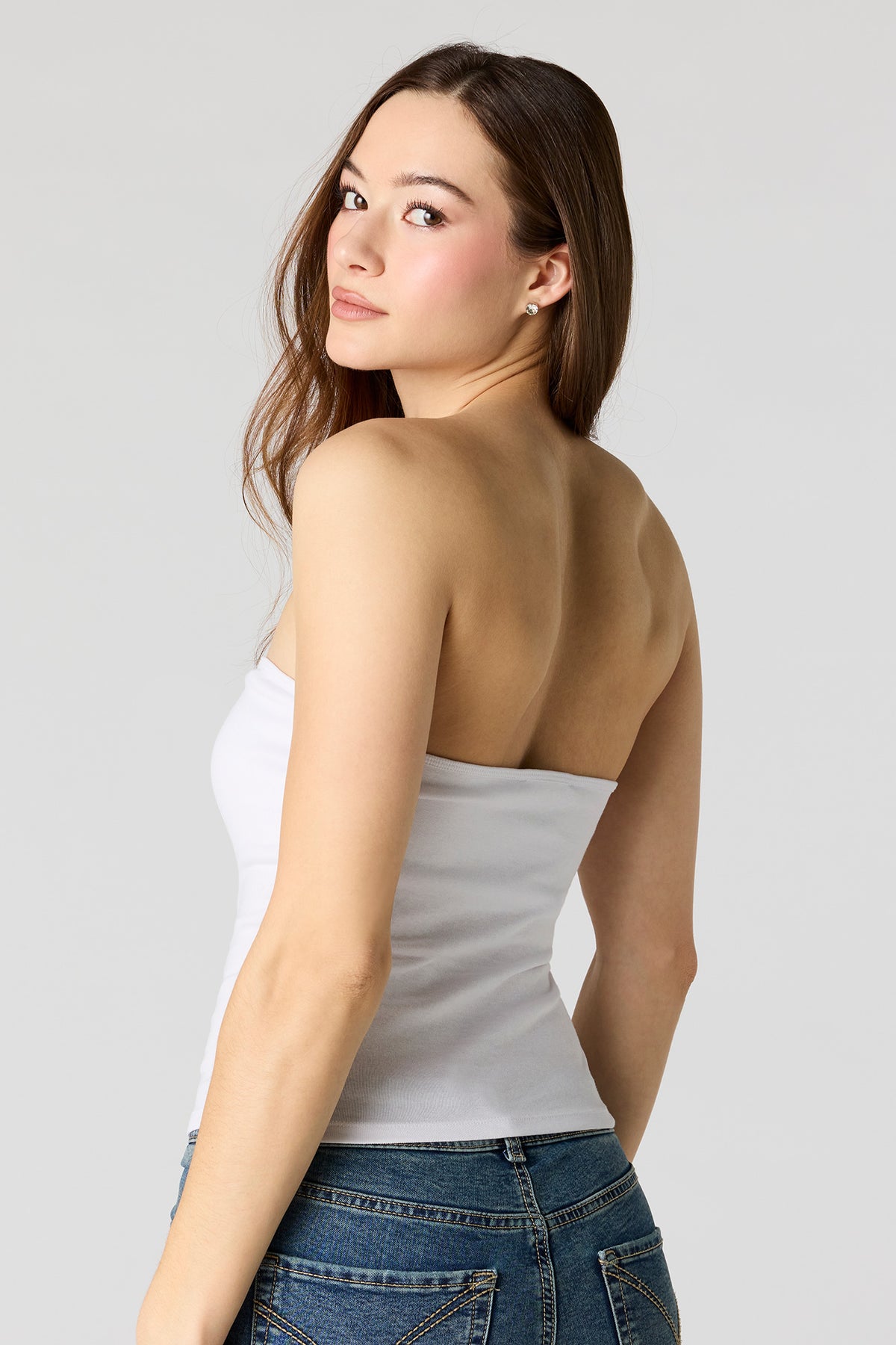 Vue alternative 2. Haut tubulaire sans soutien-gorge intégré avec décolleté en coeur