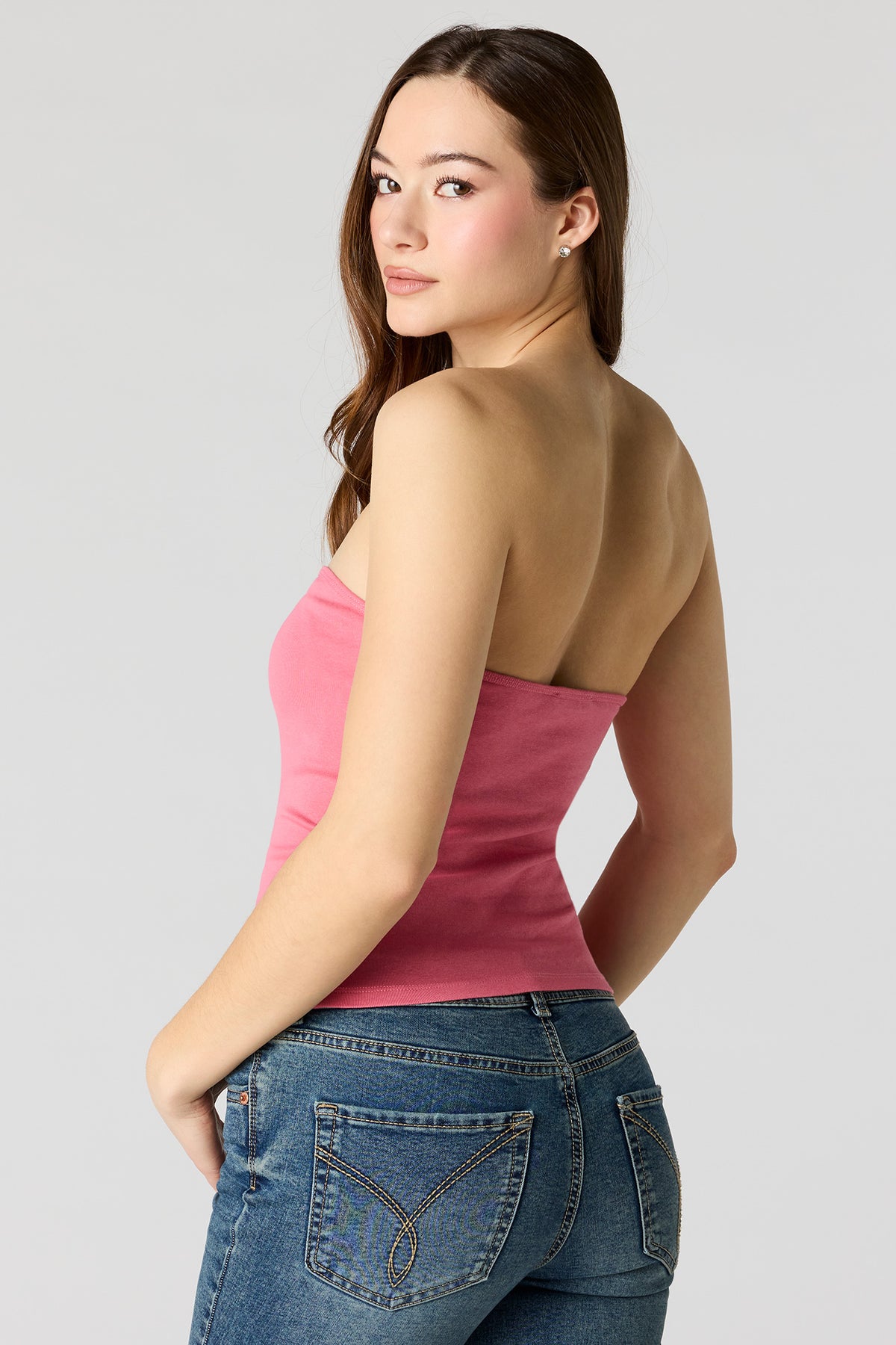 Vue alternative 2. Haut tubulaire sans soutien-gorge intégré avec décolleté en coeur
