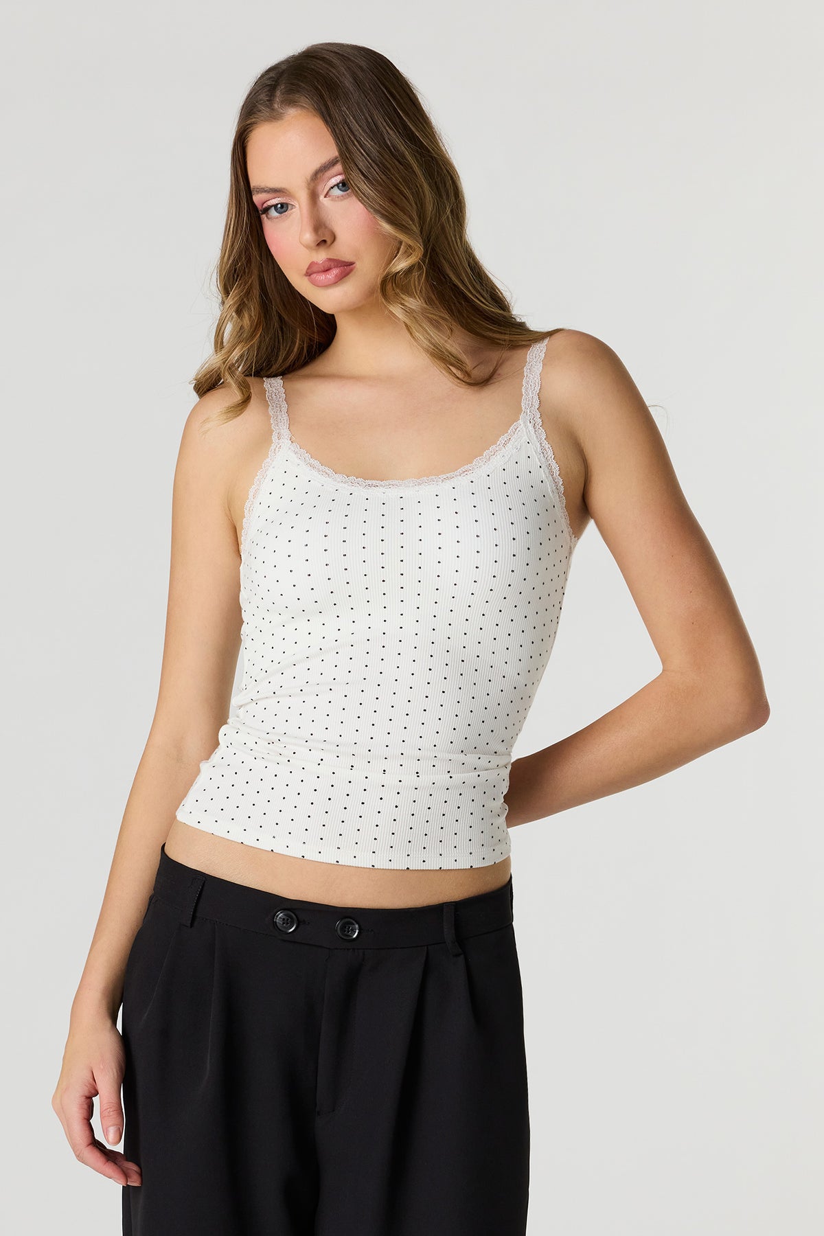 Débardeur côtelé sans soutien-gorge avec liséré de dentelle