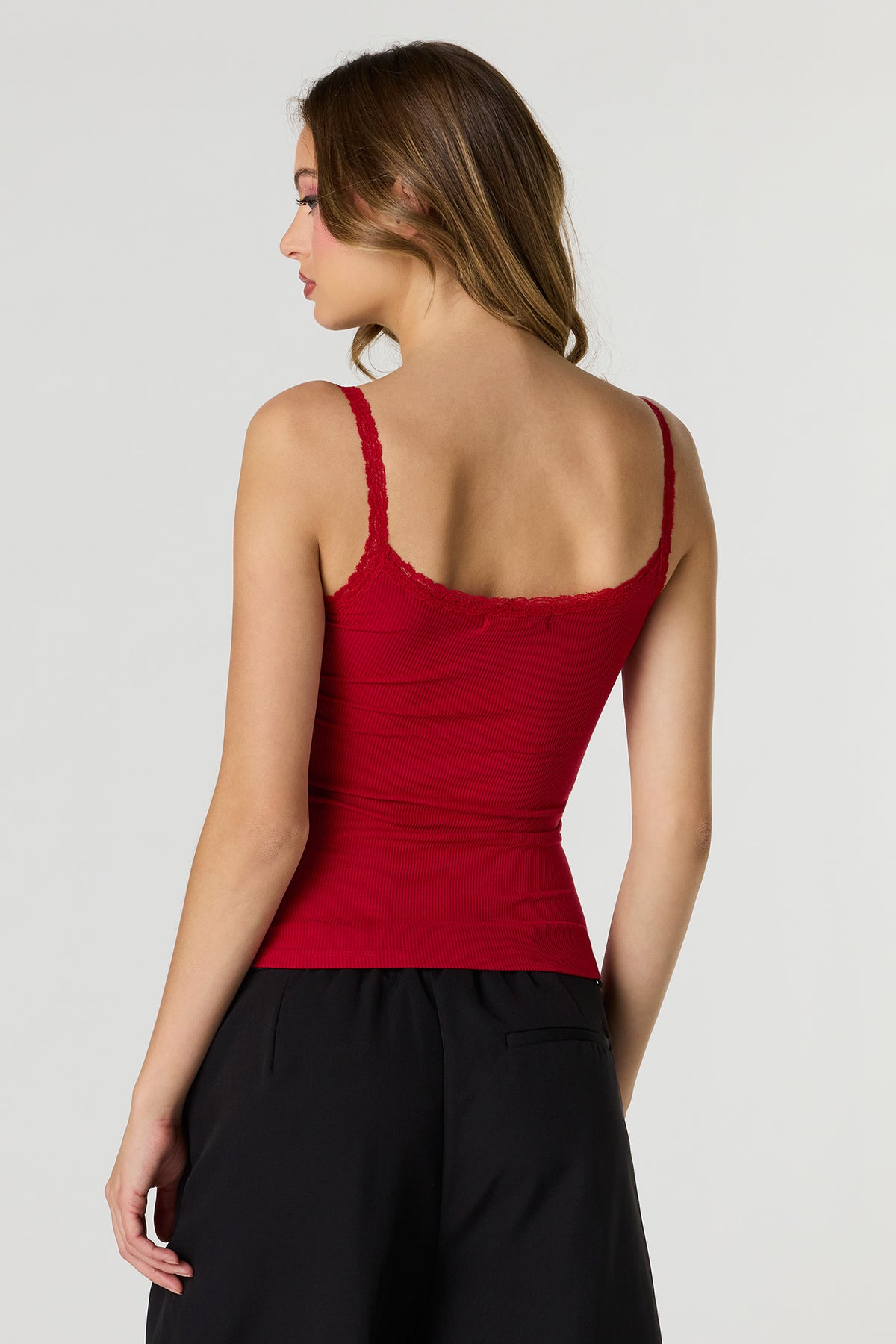 Vue alternative 20. Débardeur côtelé sans soutien-gorge avec liséré de dentelle