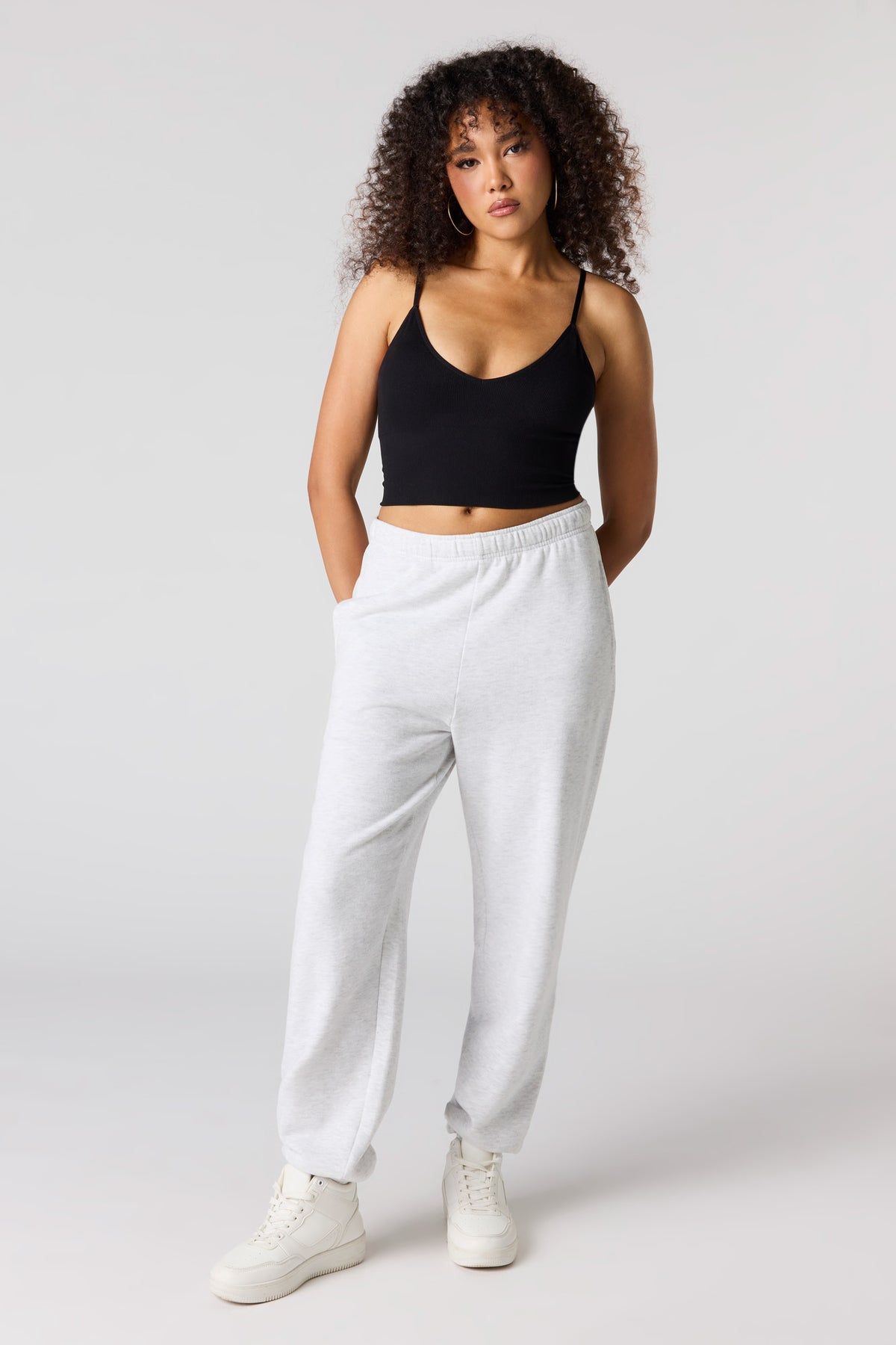 Vue alternative 3. Débardeur côtelé sans couture à encolure en V avec soutien-gorge intégré