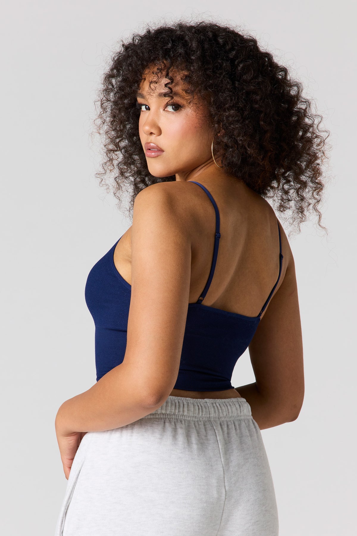 Vue alternative 2. Débardeur côtelé sans couture à encolure en V avec soutien-gorge intégré