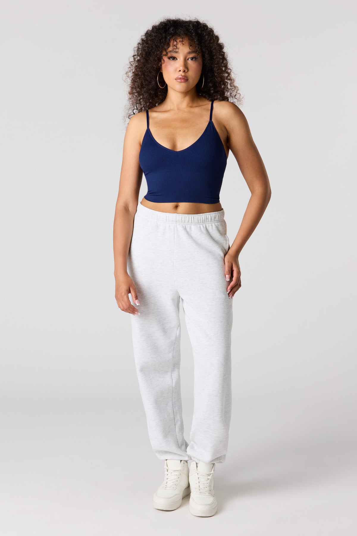 Vue alternative 3. Débardeur côtelé sans couture à encolure en V avec soutien-gorge intégré