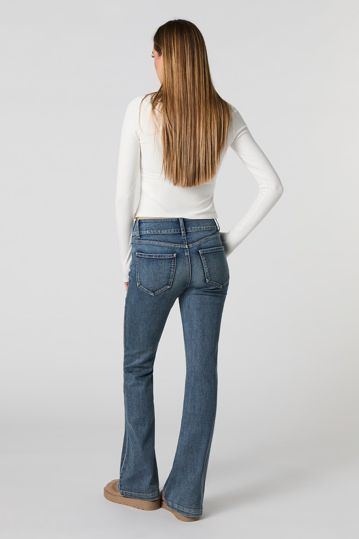Alt View 3. Low Rise Flare Vintage Dark Jean - Midnight Blue