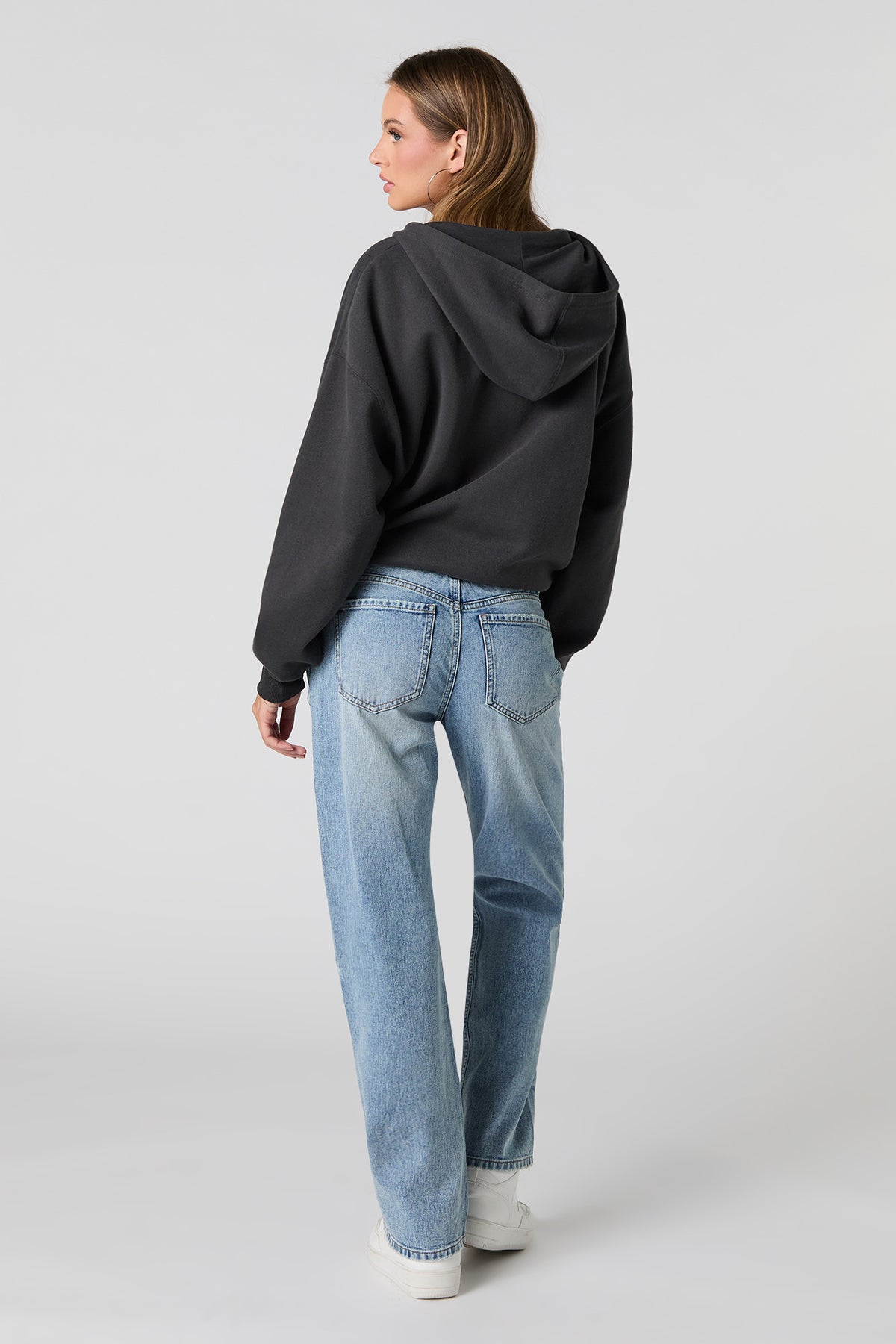 Vue alternative 3. Jean droit à taille basse moyen