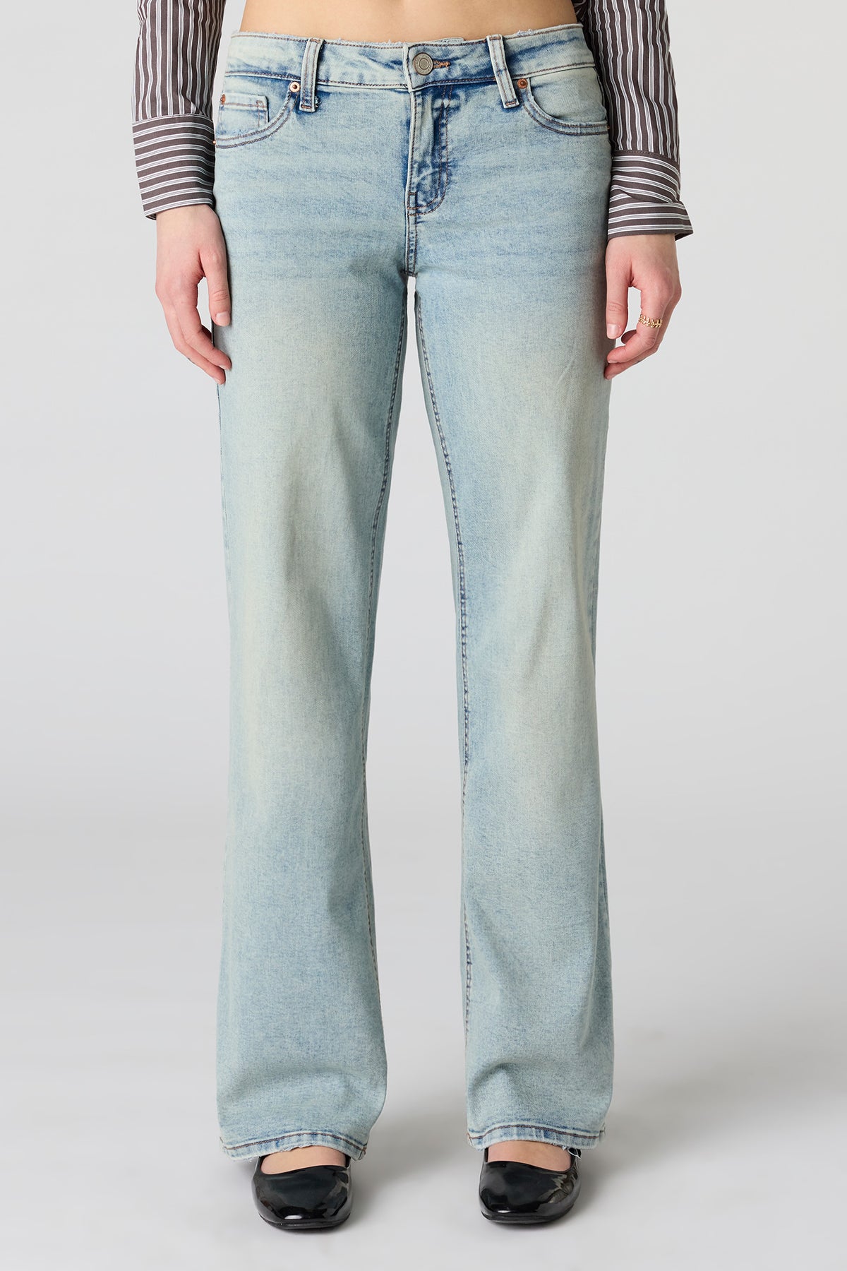 Alt View 2. Stretch Low Rise Baggy Vintage Jean - Sky Blue