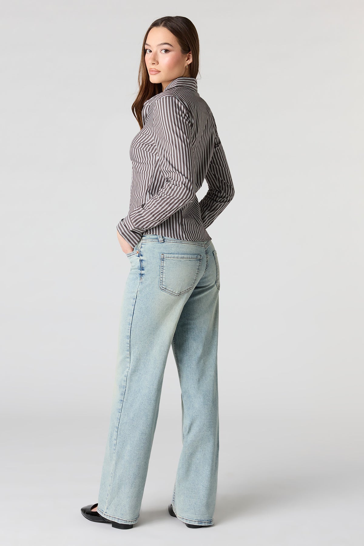 Alt View 3. Stretch Low Rise Baggy Vintage Jean - Sky Blue