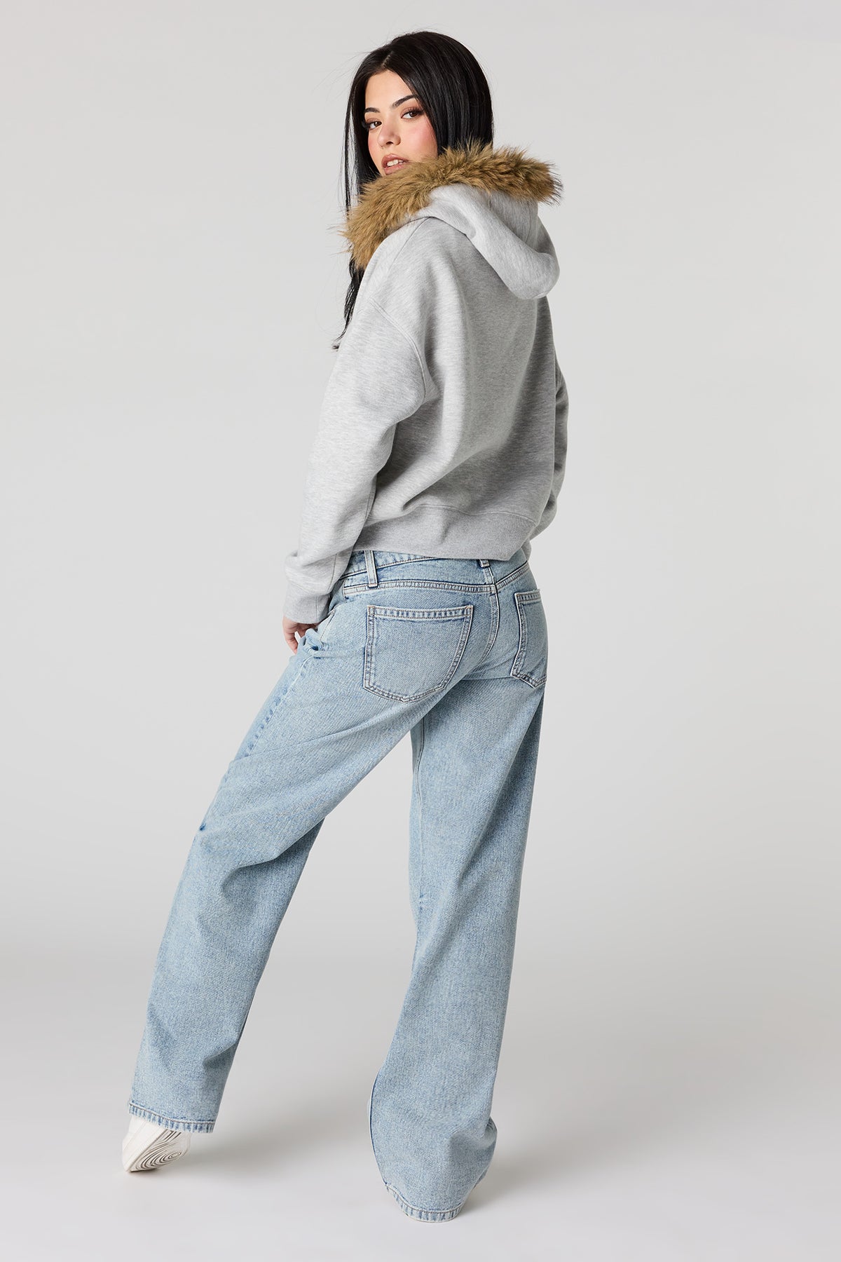 Alt View 3. Brooklyn Low Rise Baggy Light Jean - Light Denim Blue