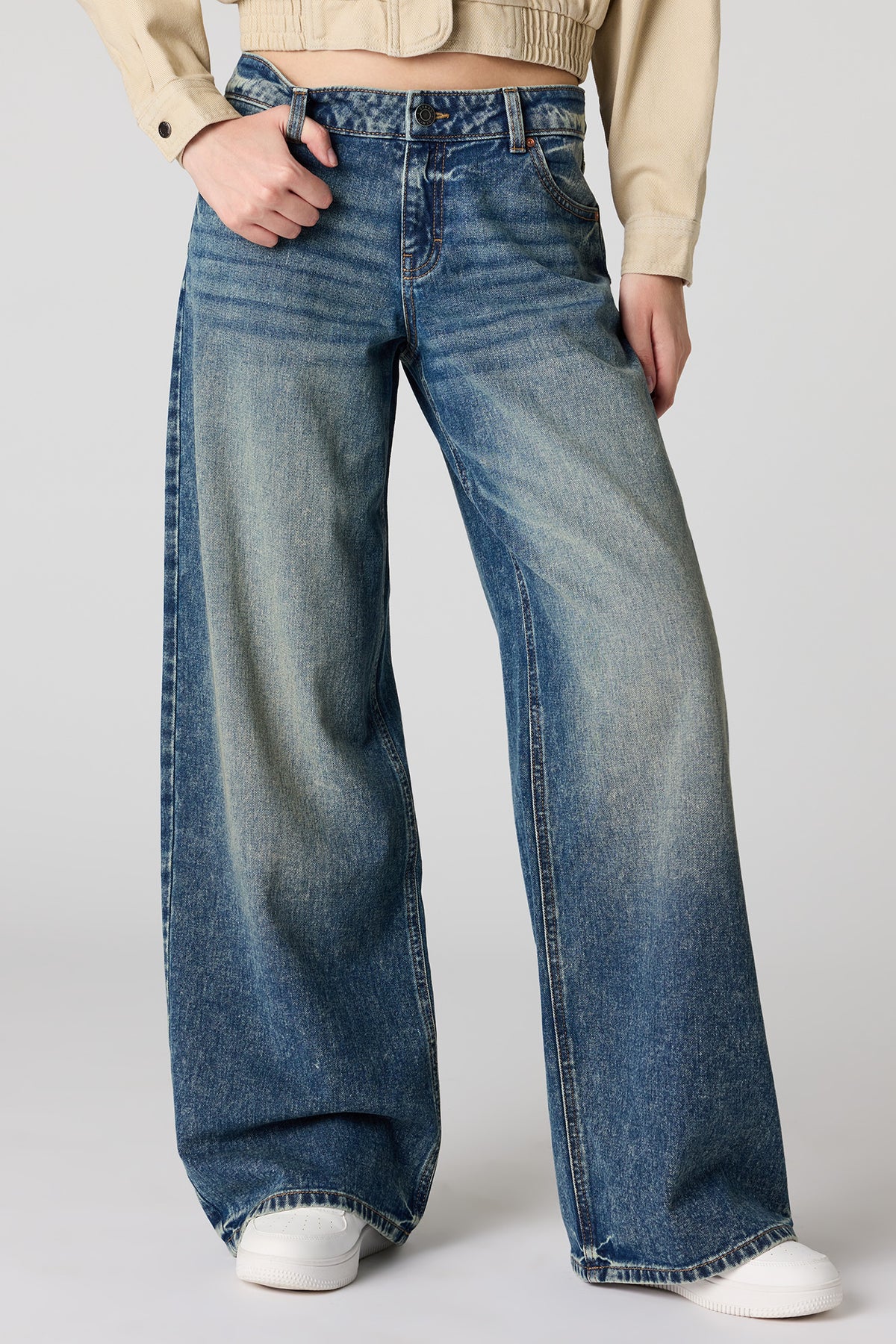 Vue alternative 2. Jean super baggy London à taille basse
