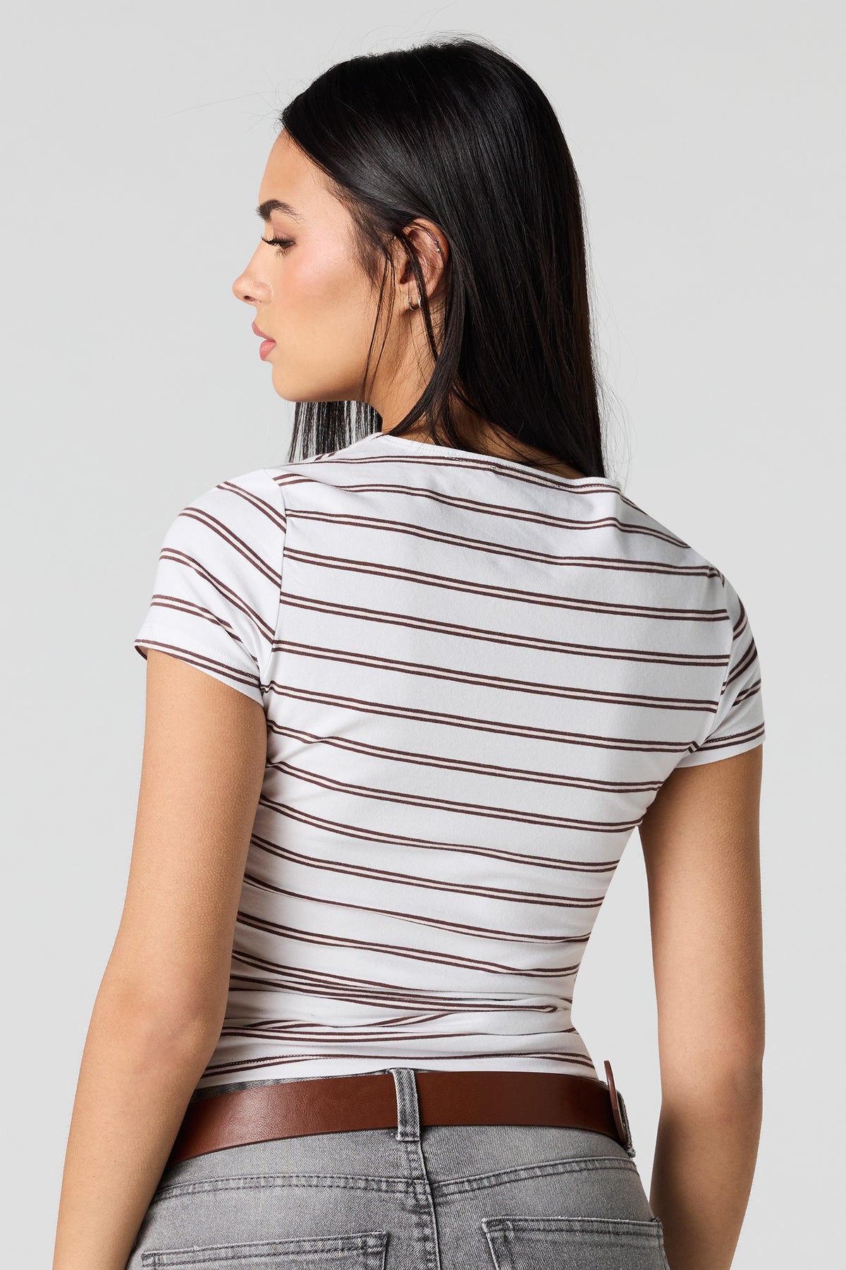 Vue alternative 8. T-shirt profilé classique