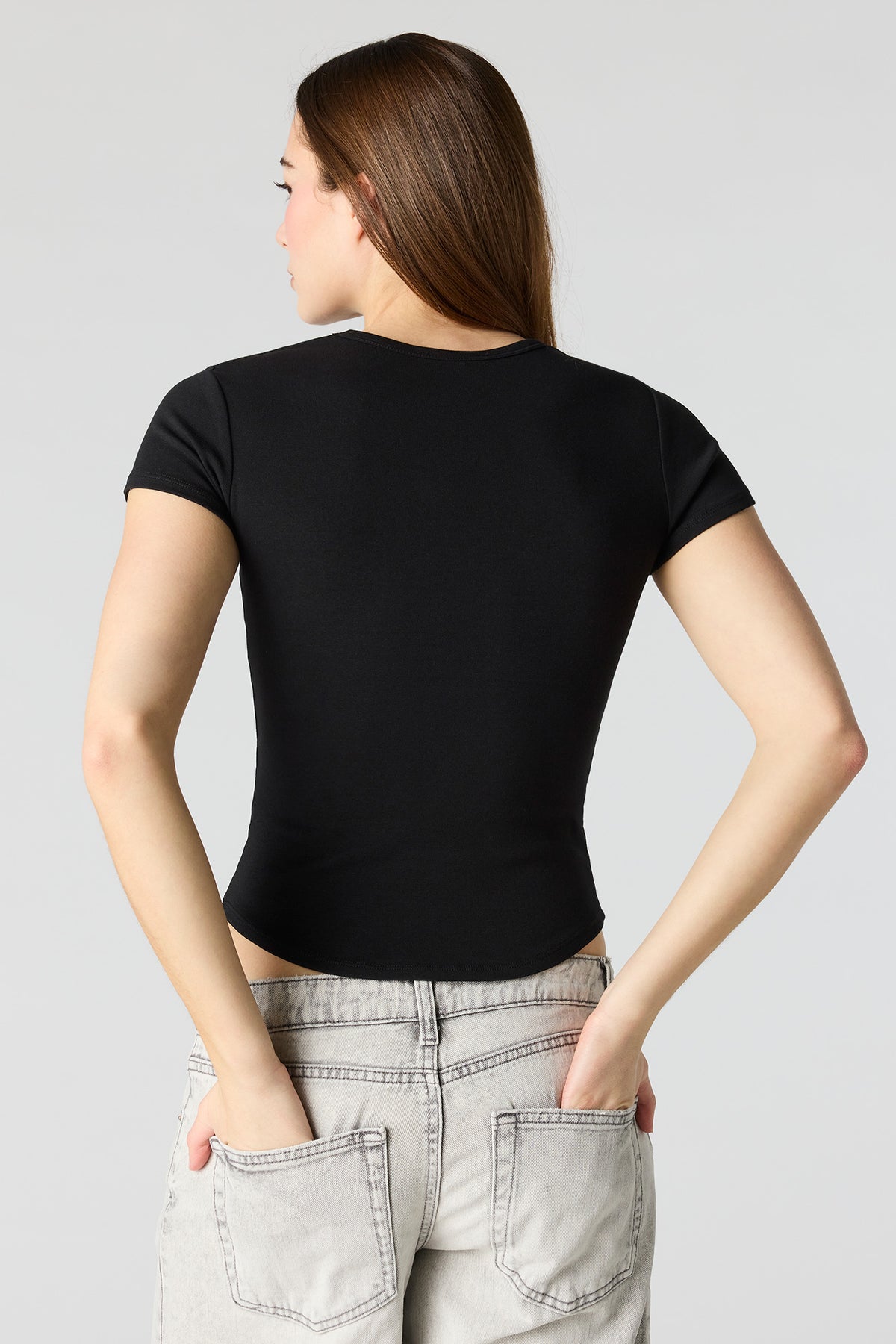 Alt View 2. Curved Hem T-Shirt - Black