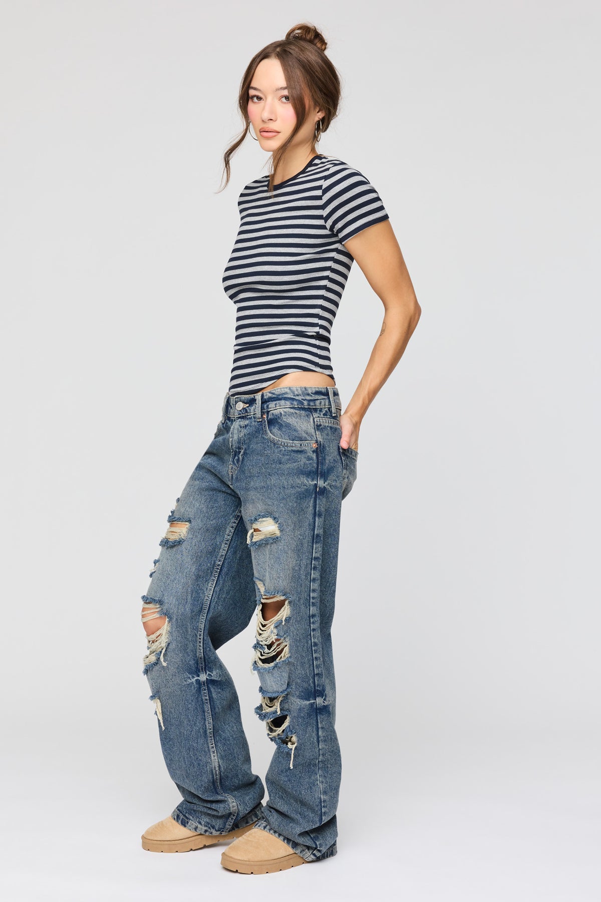 Alt View 3. Ribbed T-Shirt - Blue