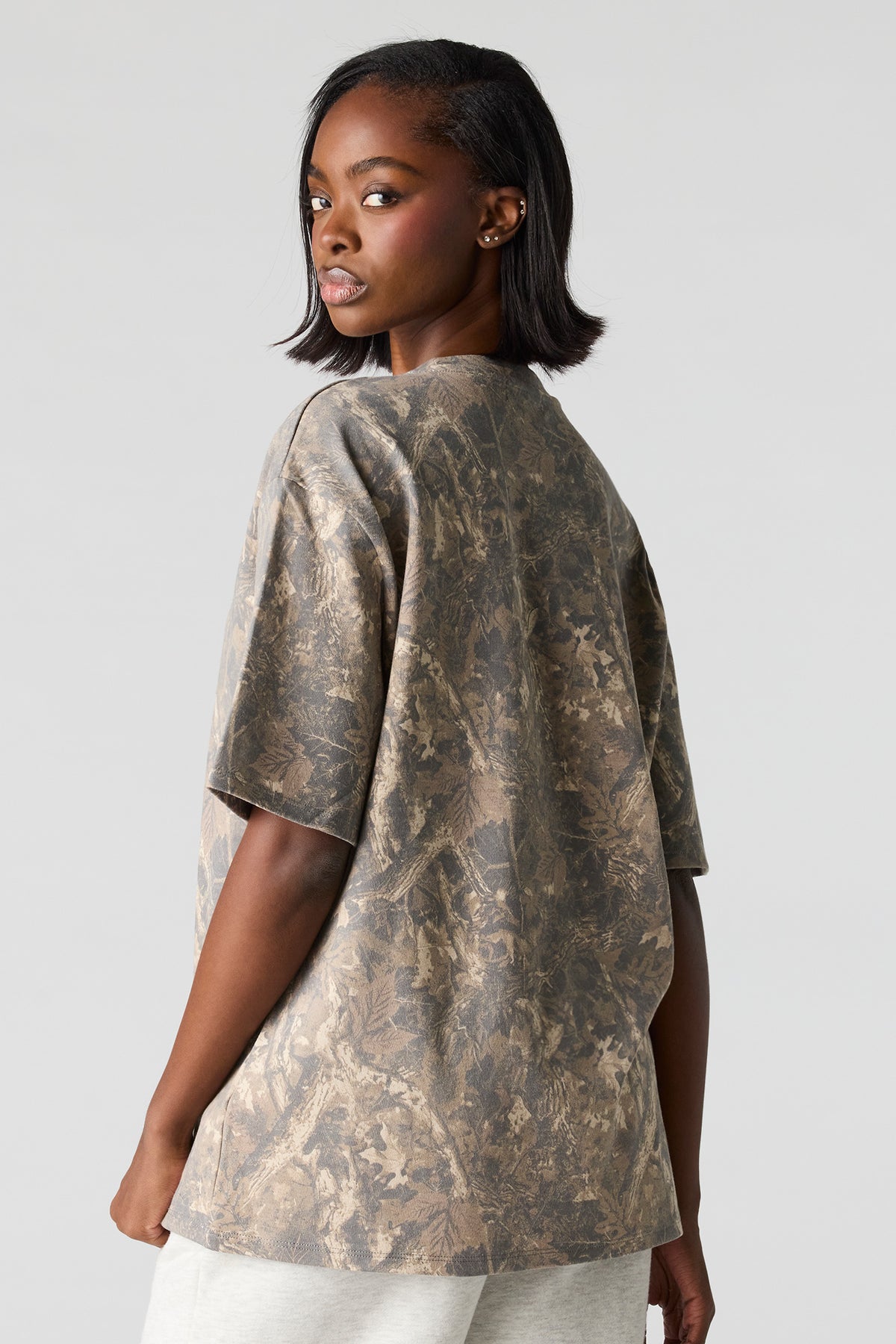 Vue alternative 2. T-shirt carré surdimensionné en coton lourd de luxe