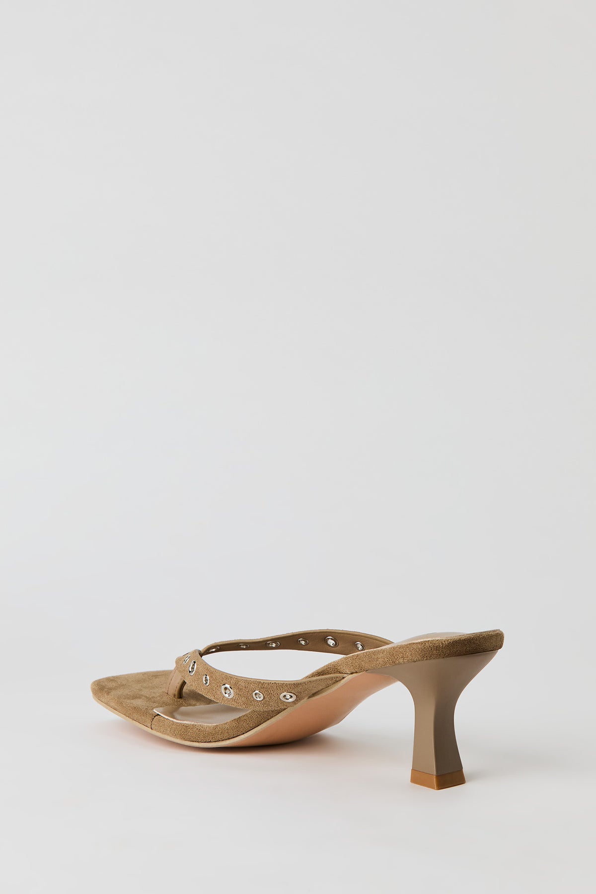 Alt View 3. Kitten Heel Thong Sandal - Natural