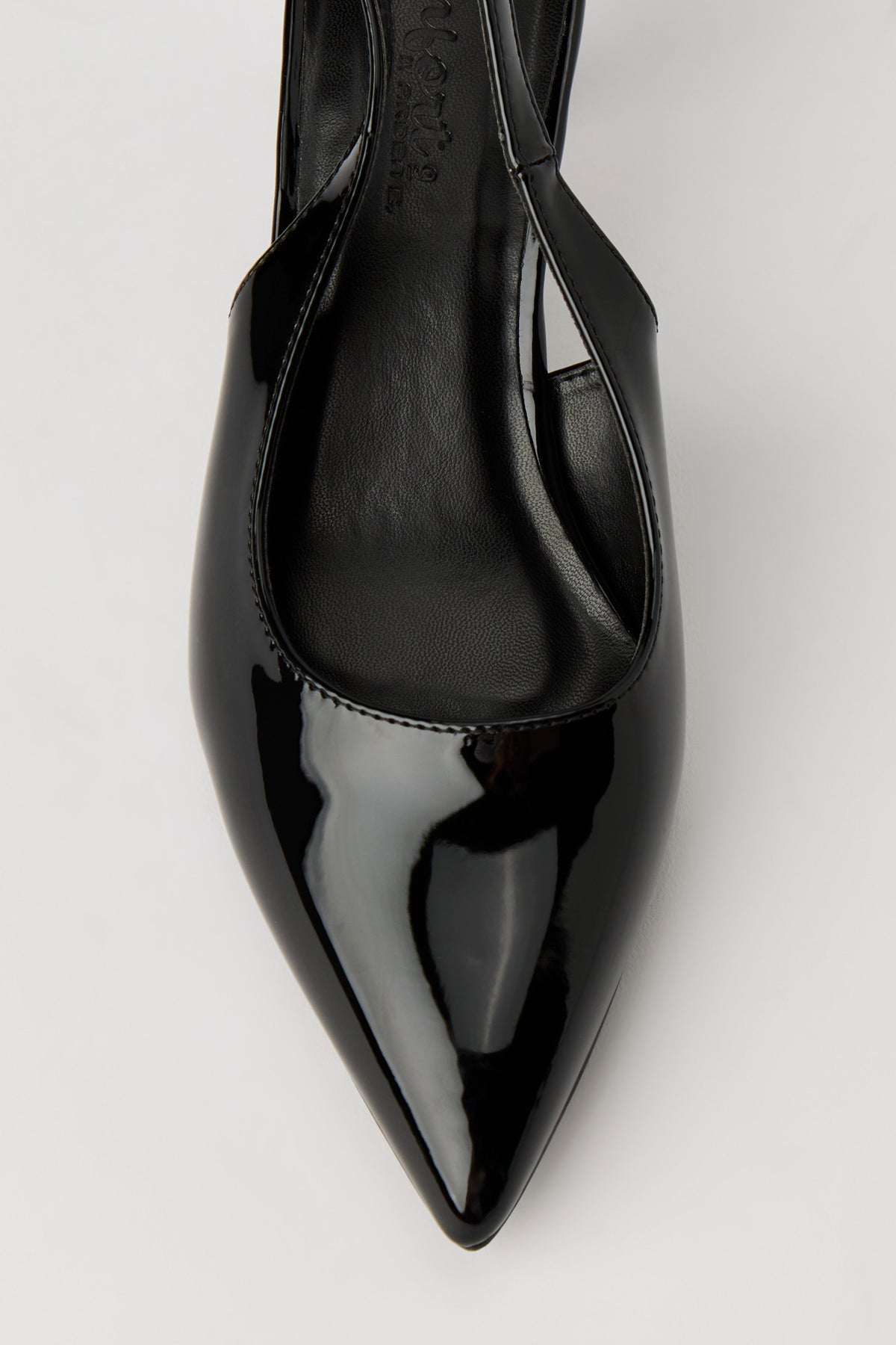 Vue alternative 4. Escarpins à talons bobine avec bride arrière en similicuir verni