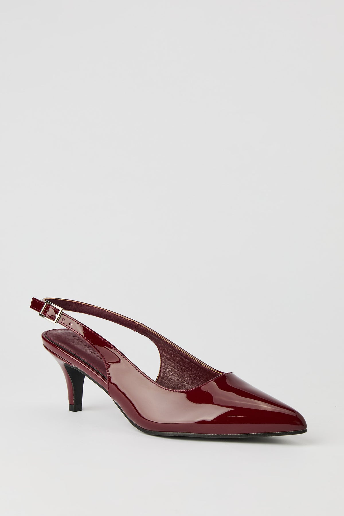 Vue alternative 4. Escarpins à talons bobine avec bride arrière en similicuir verni